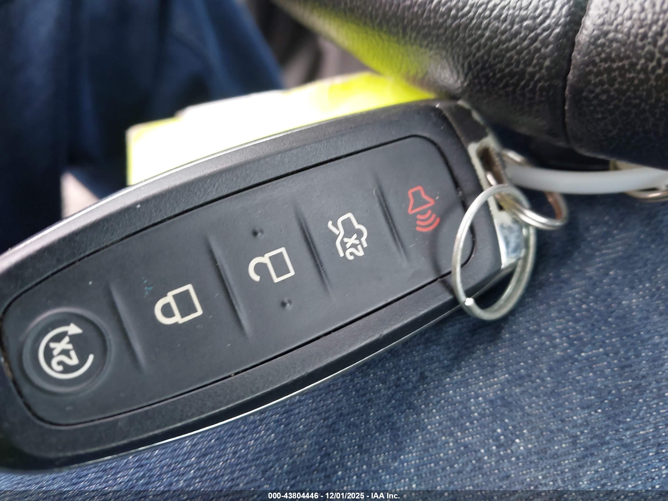 FORD ESCAPE image 11