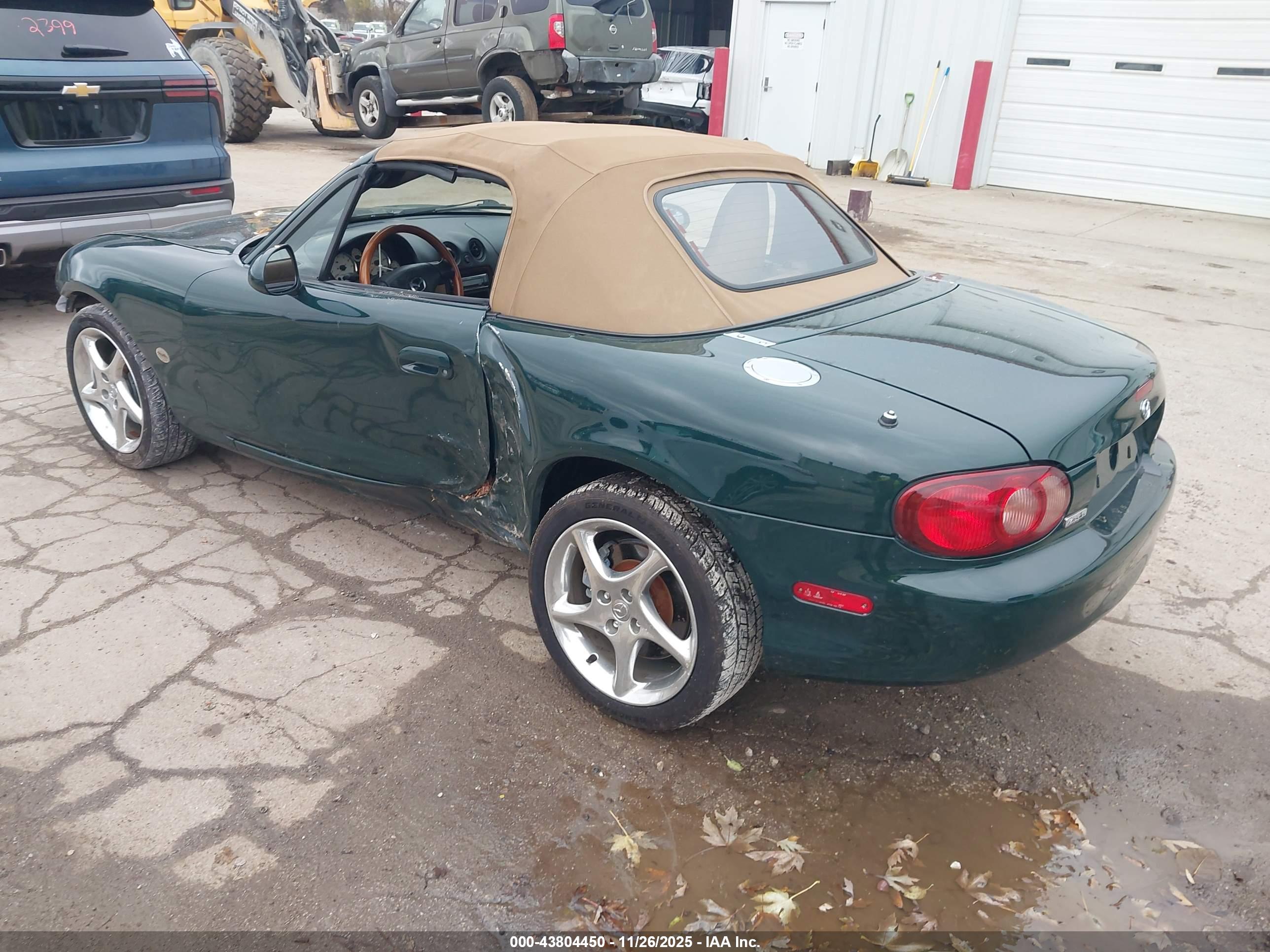 MAZDA MX-5 image 3