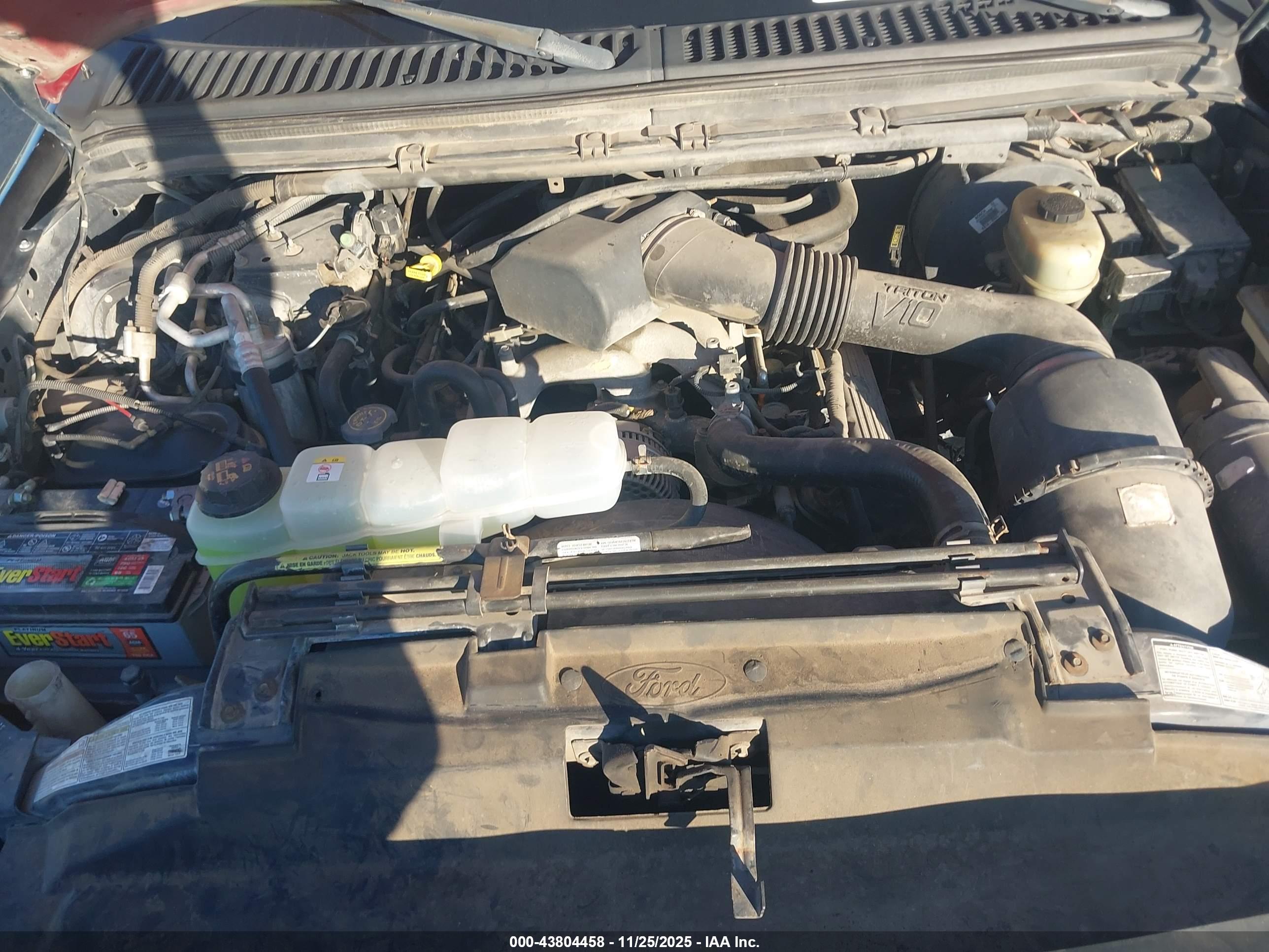FORD EXCURSION image 10