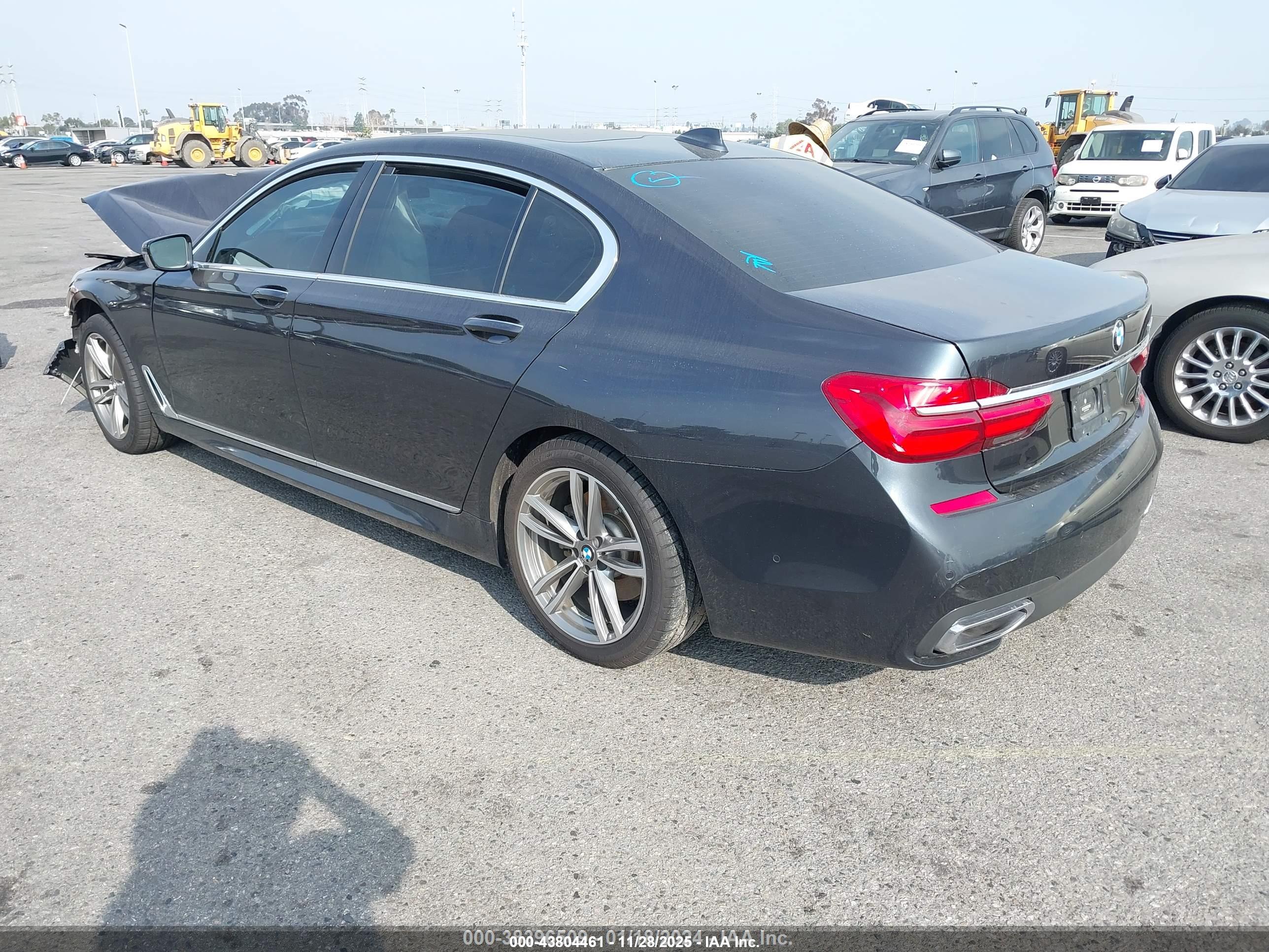 BMW 740I image 3