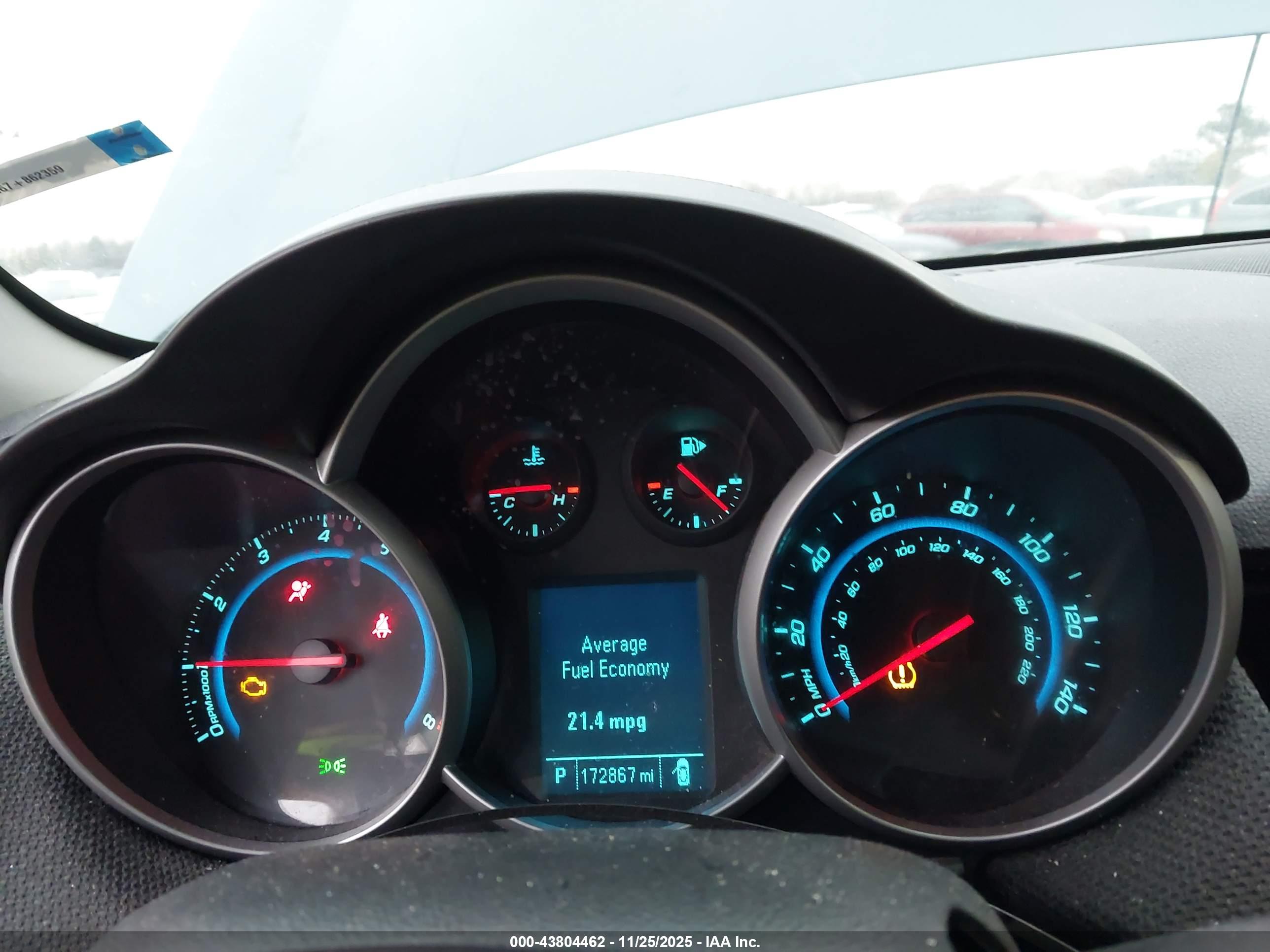 CHEVROLET CRUZE image 7