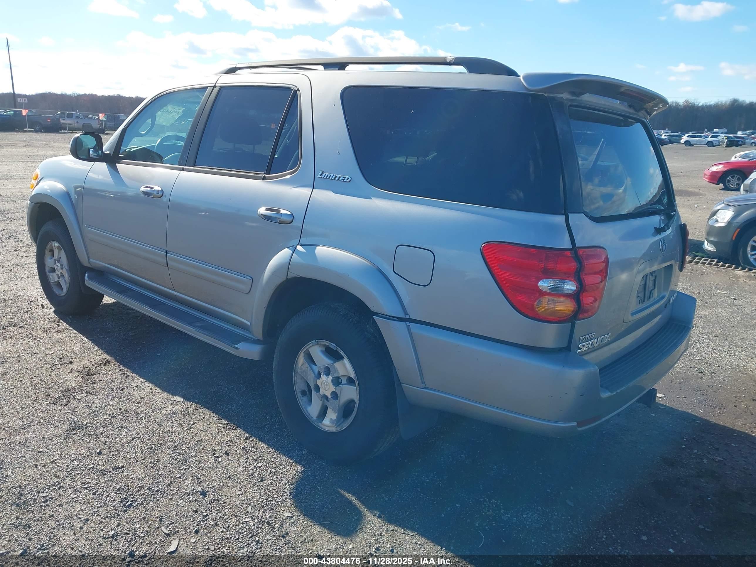 TOYOTA SEQUOIA image 3