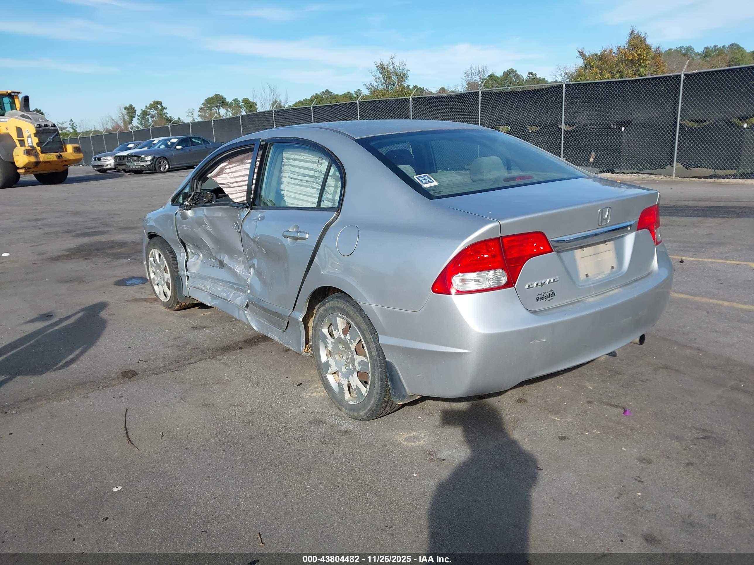 HONDA CIVIC image 3