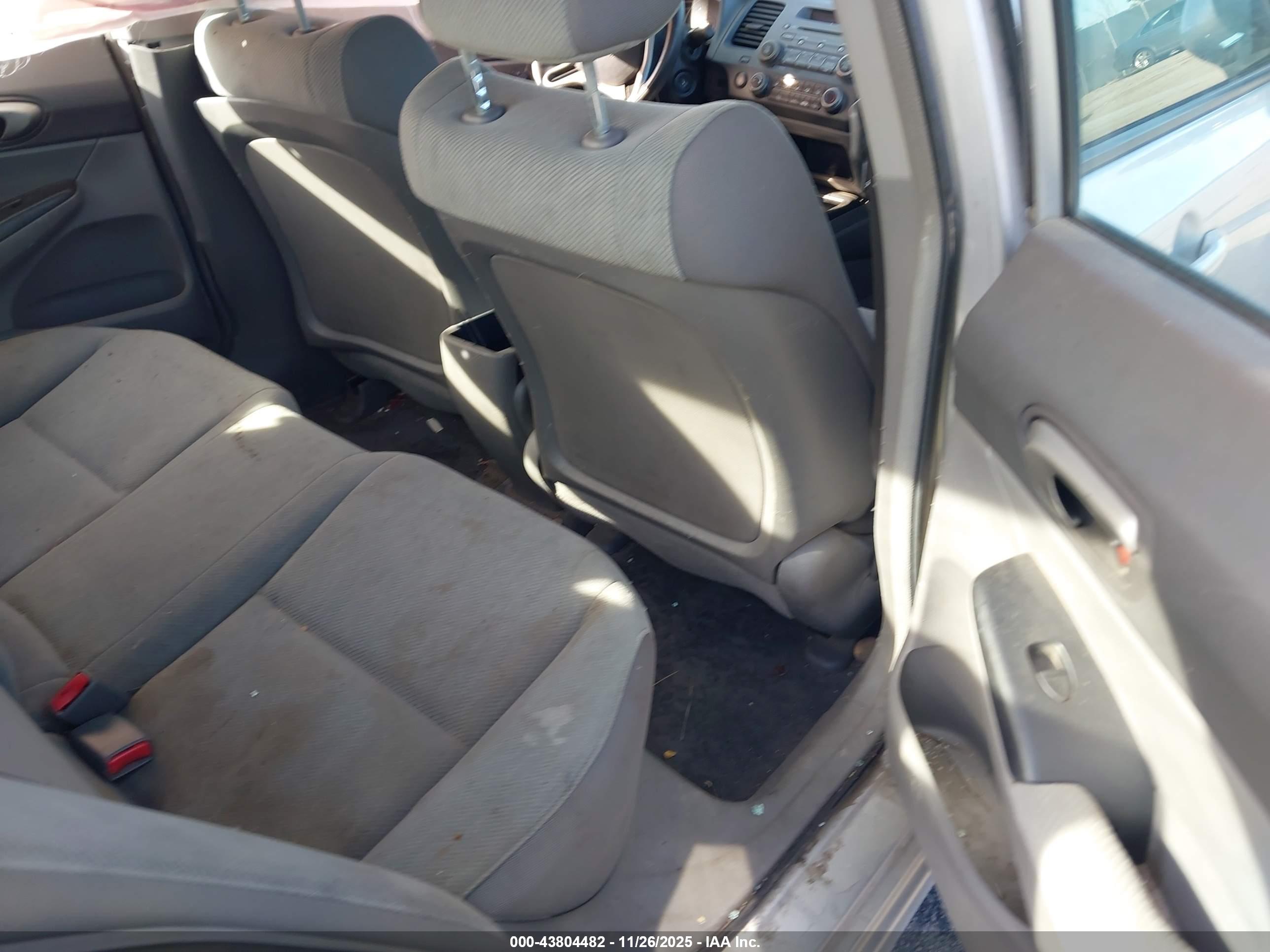 HONDA CIVIC image 8