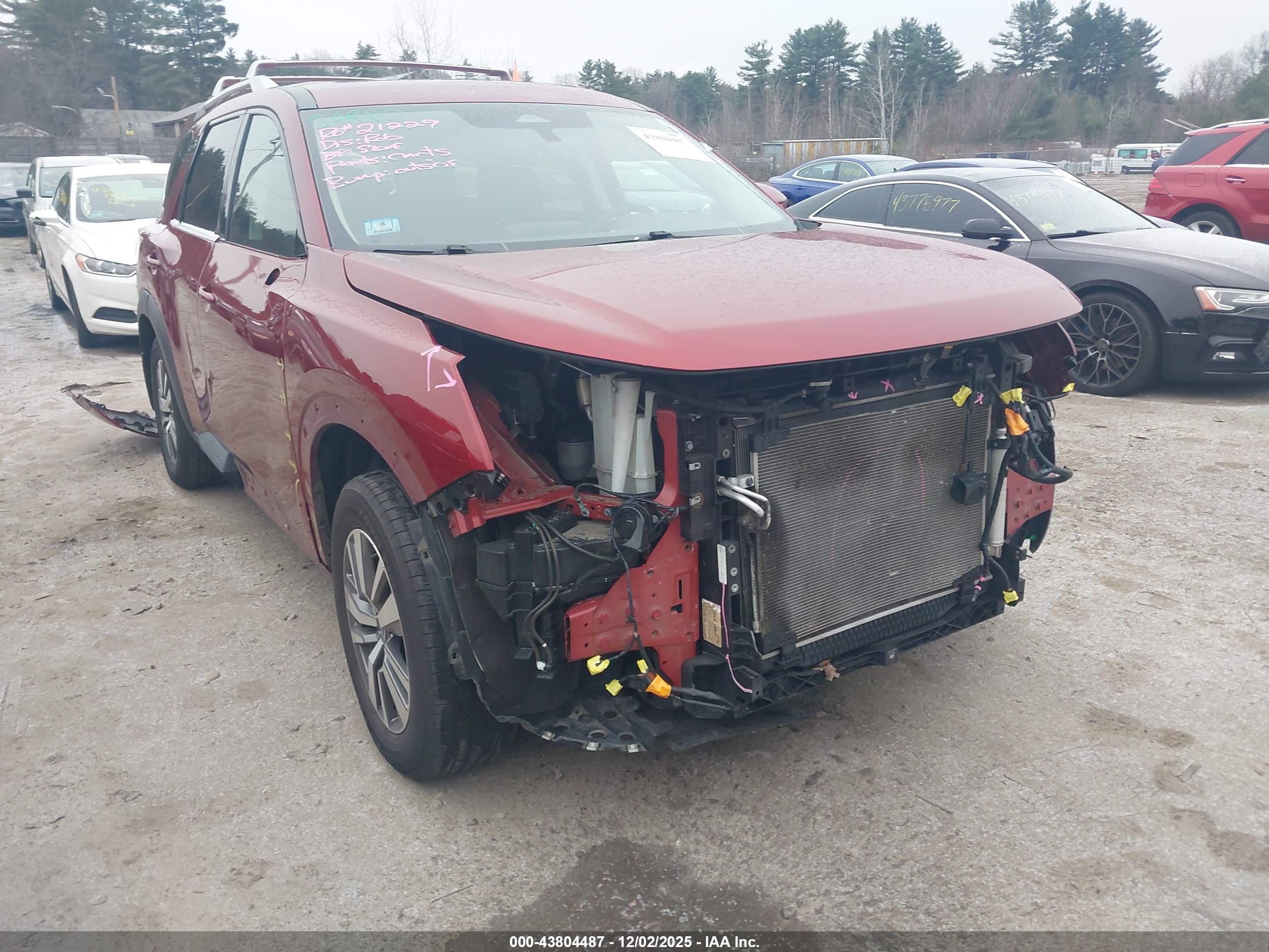NISSAN PATHFINDER image 6