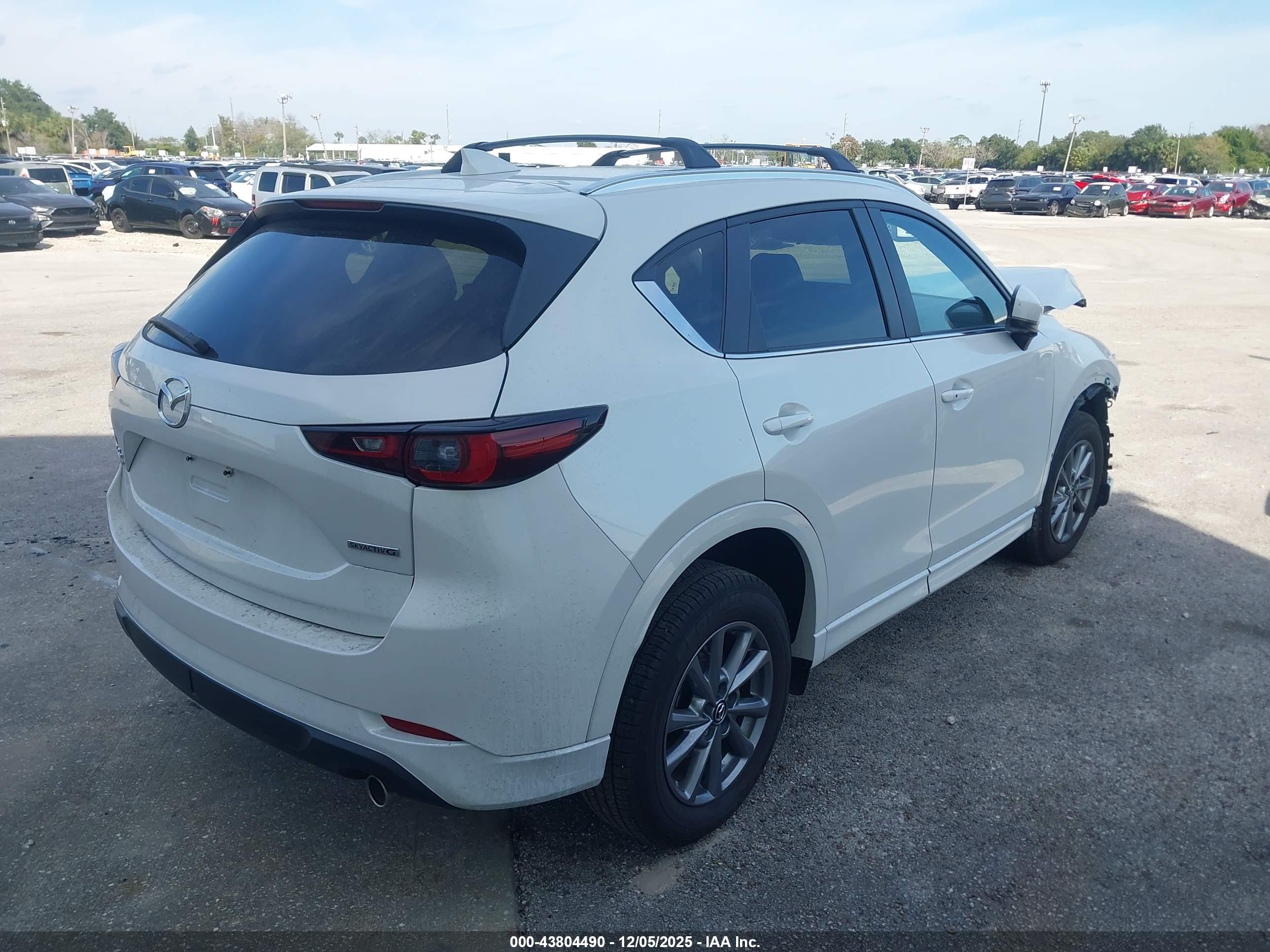 MAZDA CX-5 image 4