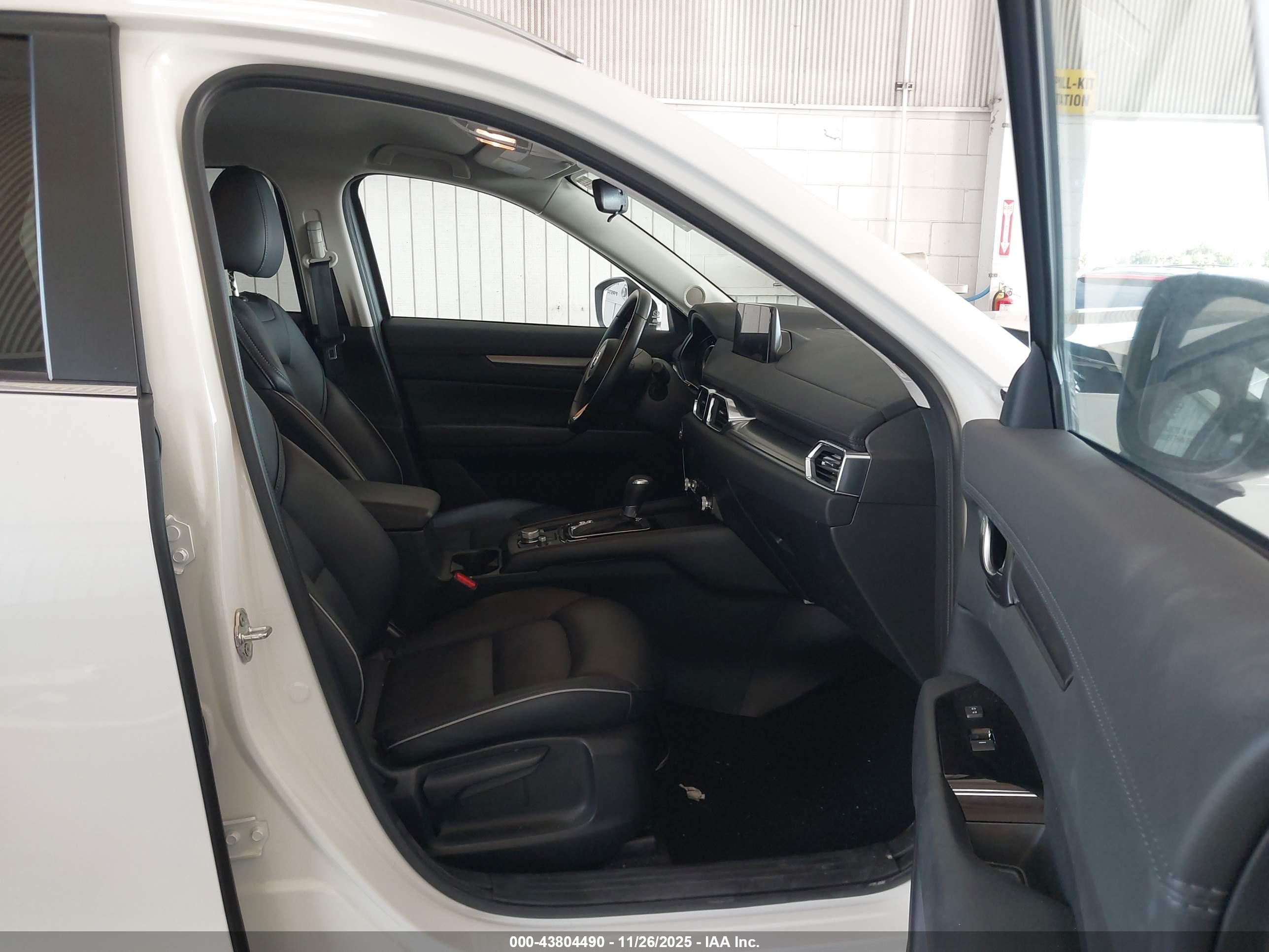 MAZDA CX-5 image 5