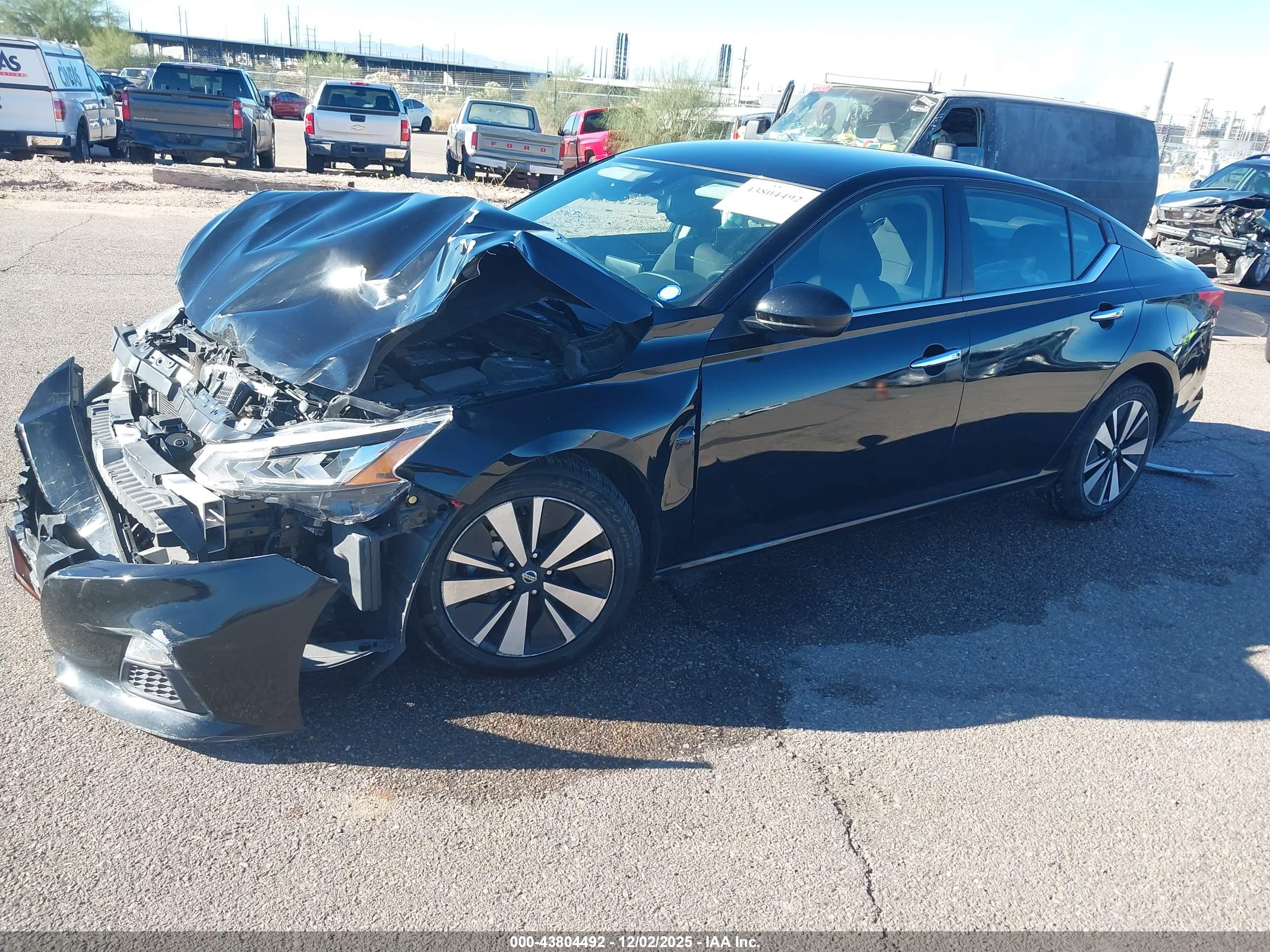 NISSAN ALTIMA image 2