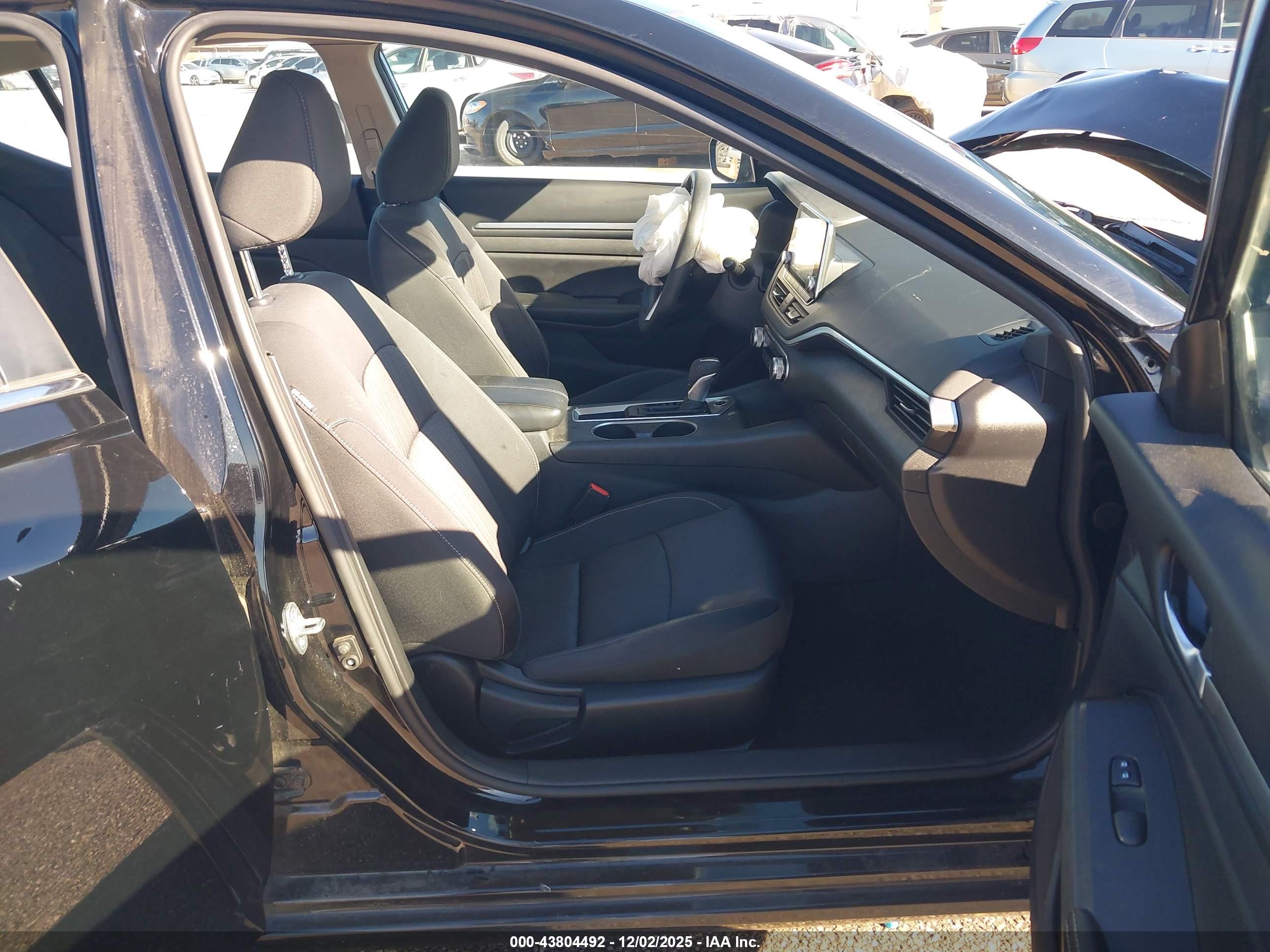 NISSAN ALTIMA image 5