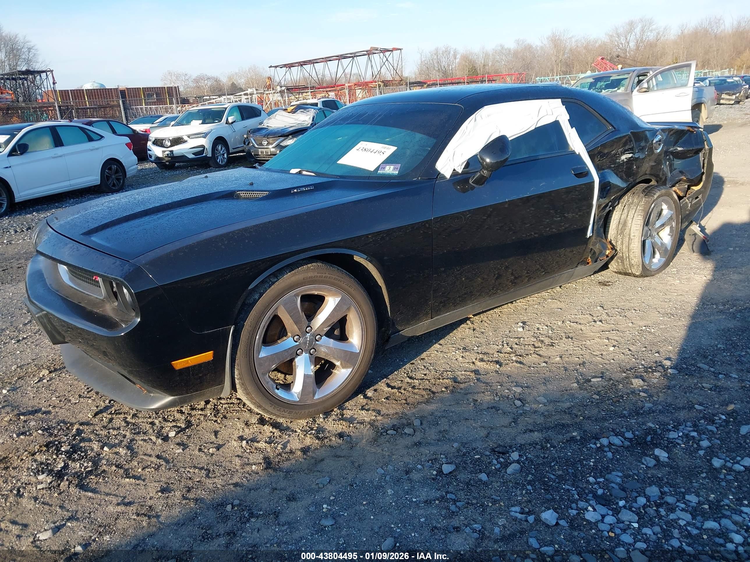 DODGE CHALLENGER image 2