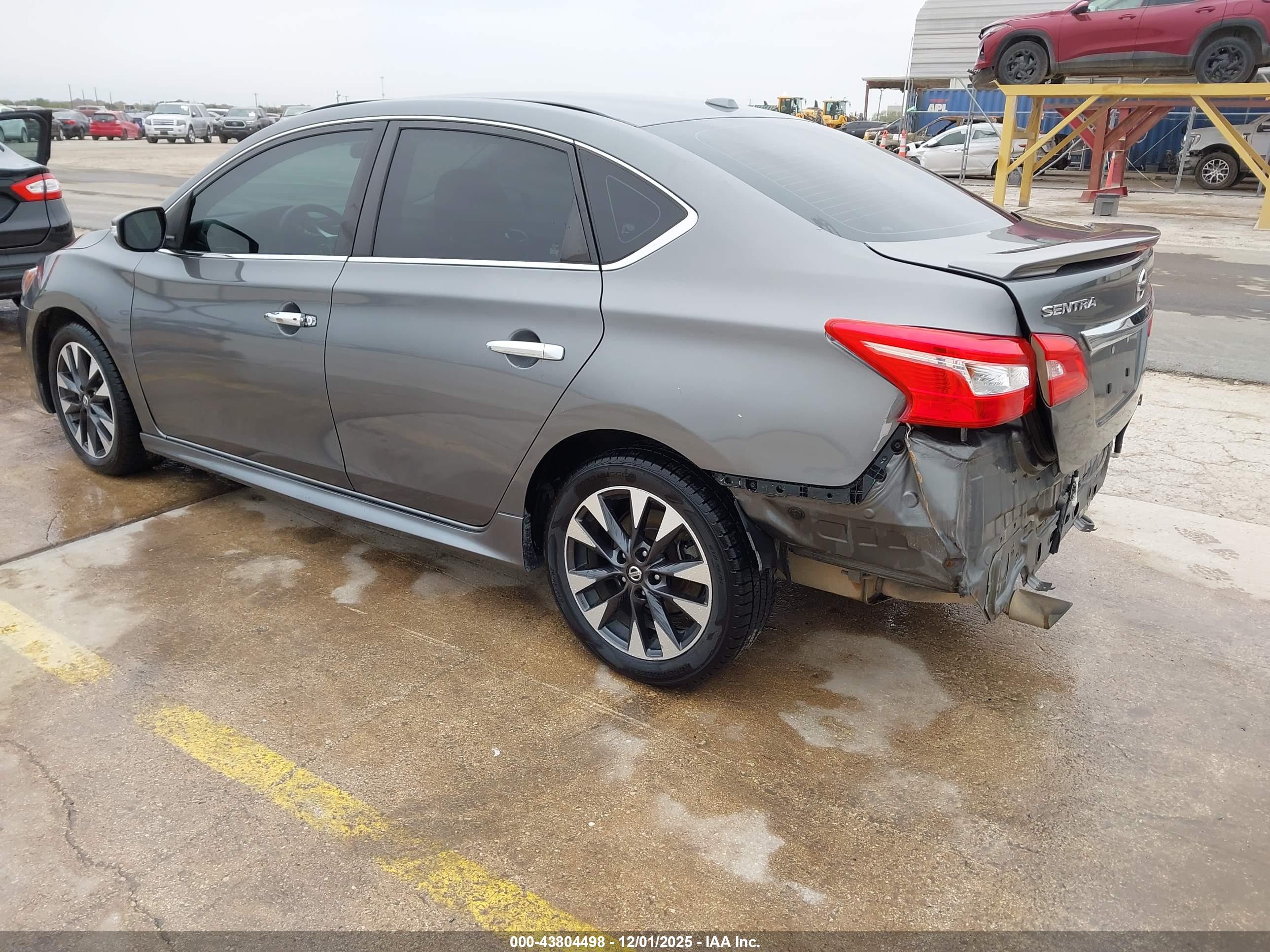 NISSAN SENTRA image 3