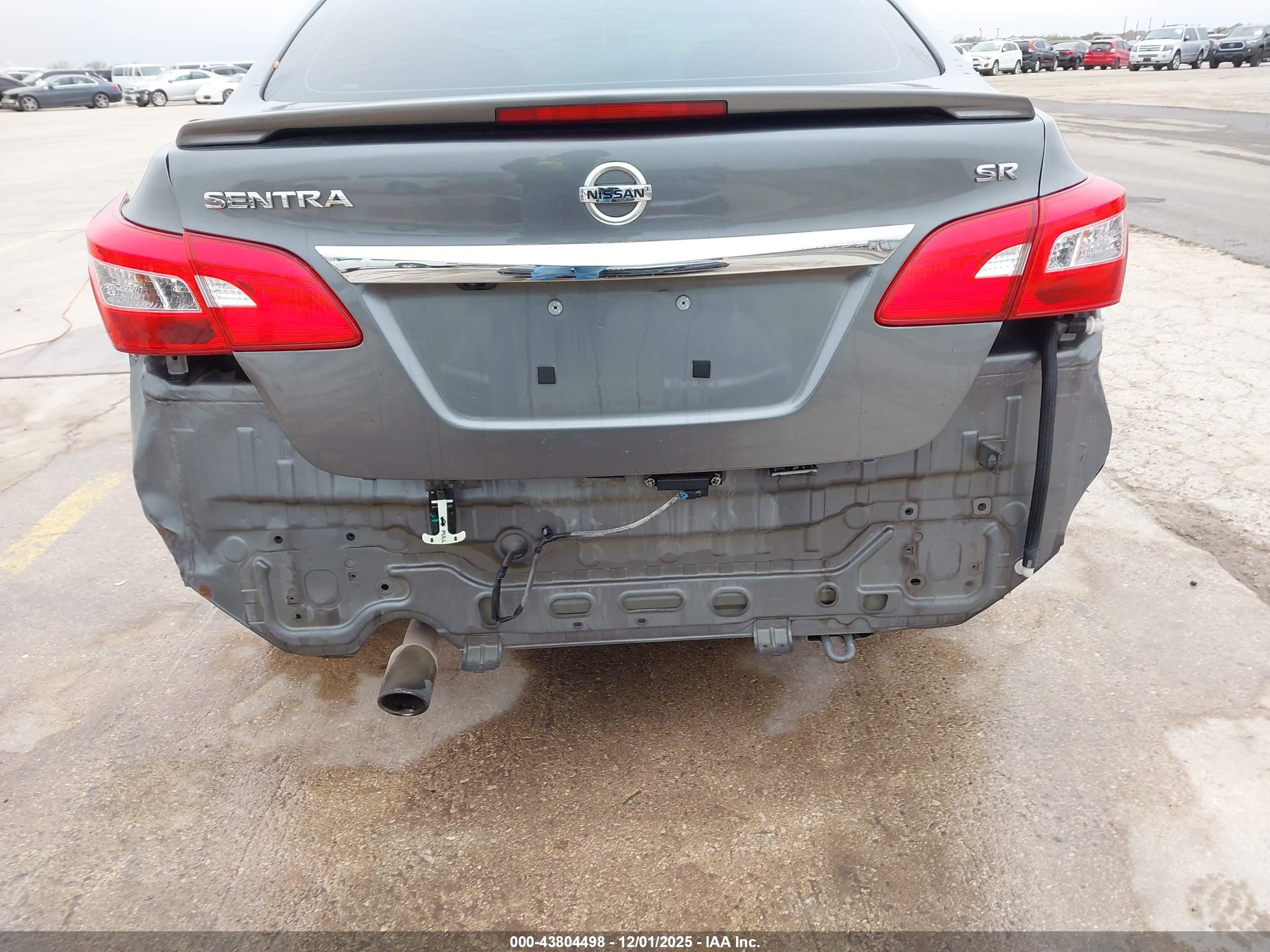 NISSAN SENTRA image 6