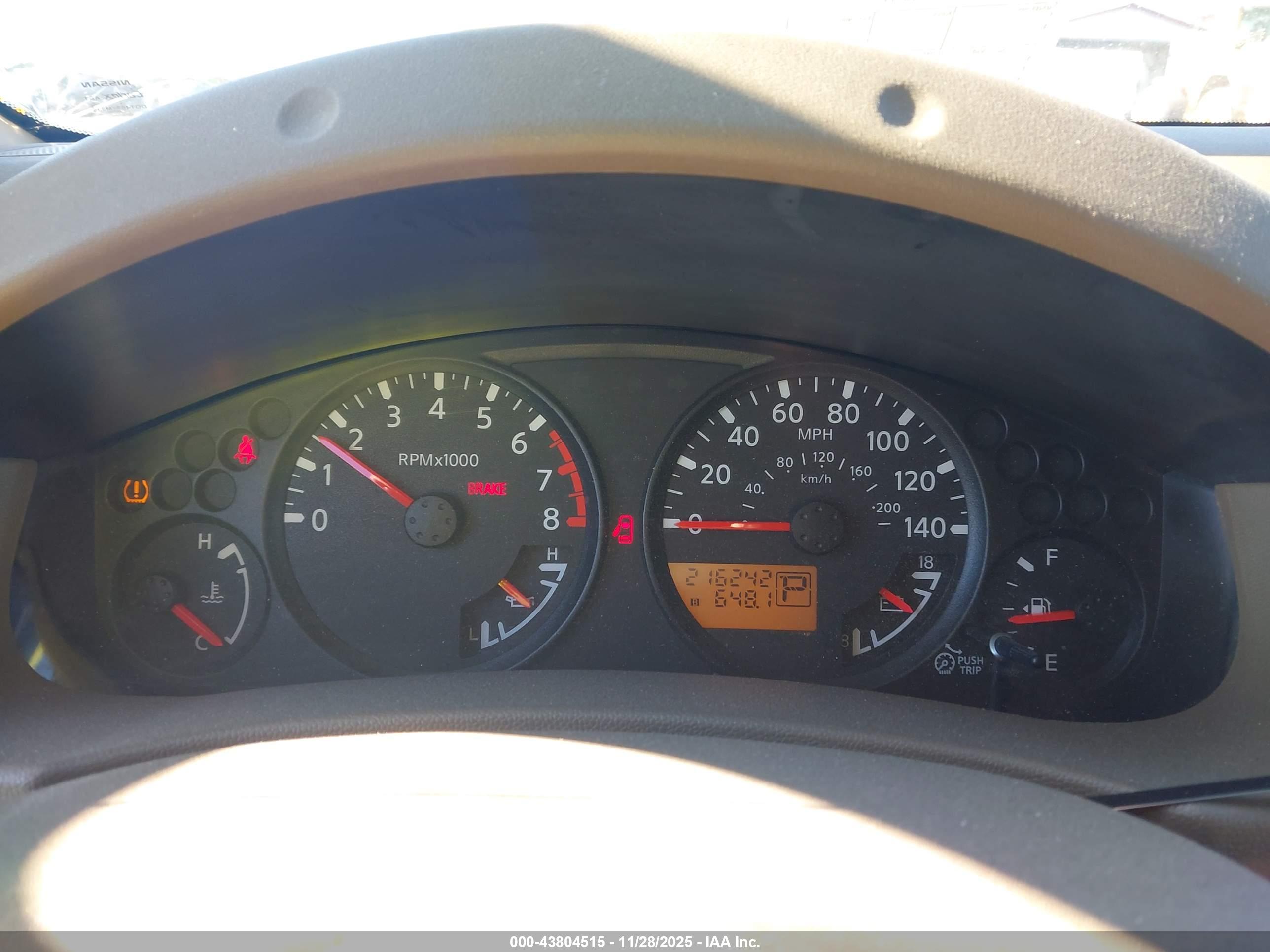 NISSAN FRONTIER image 7