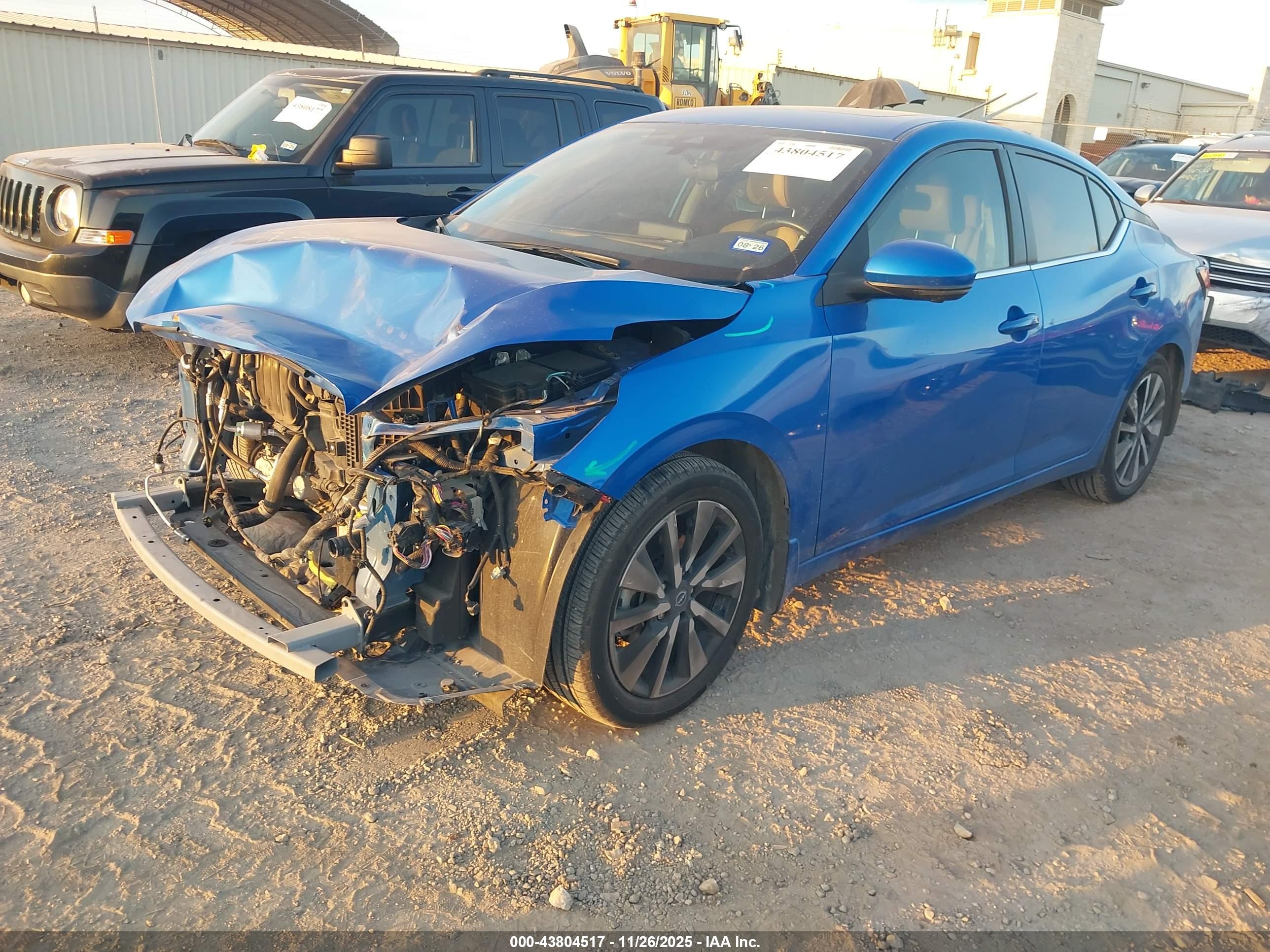 NISSAN SENTRA image 2