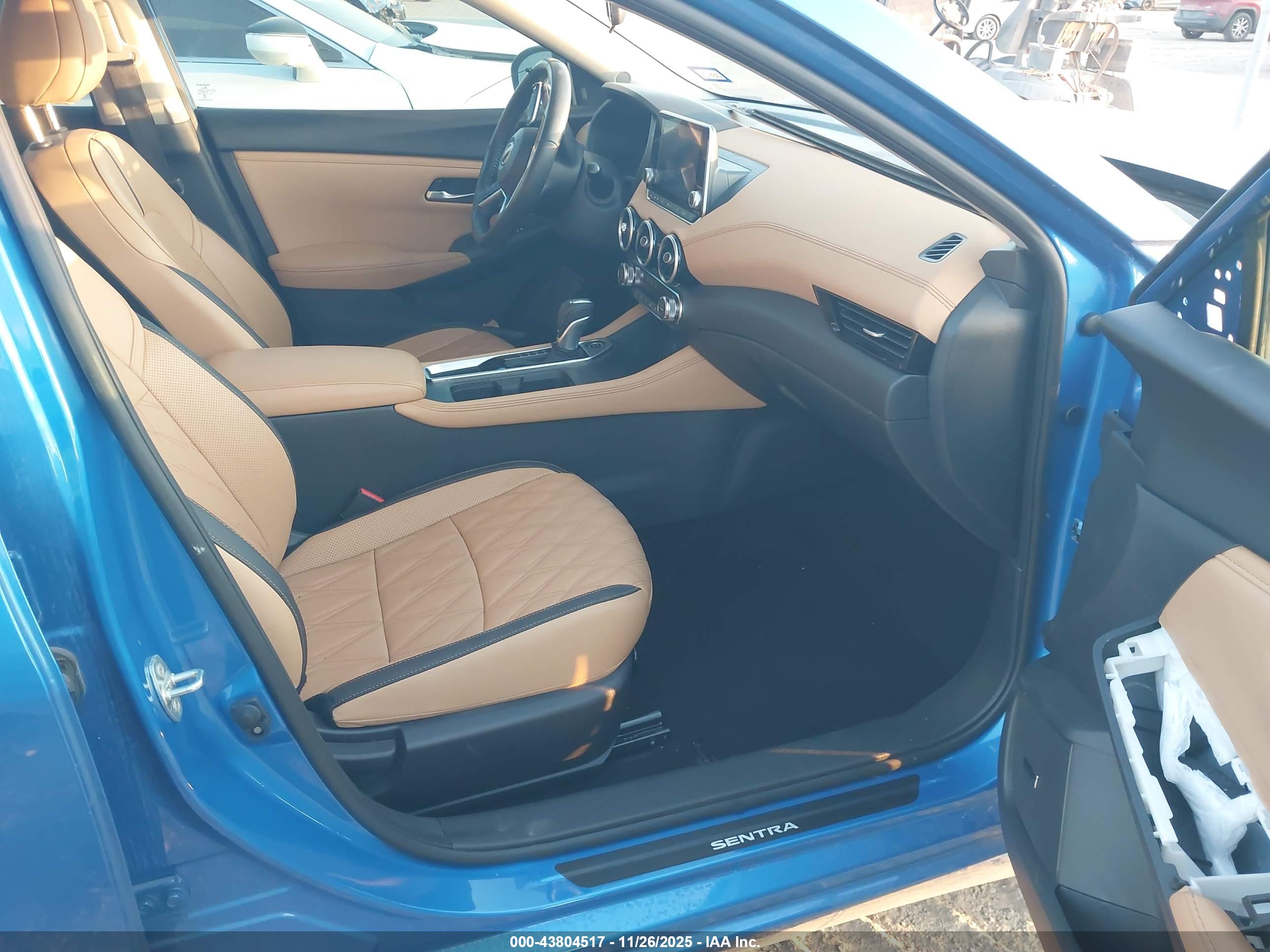 NISSAN SENTRA image 5