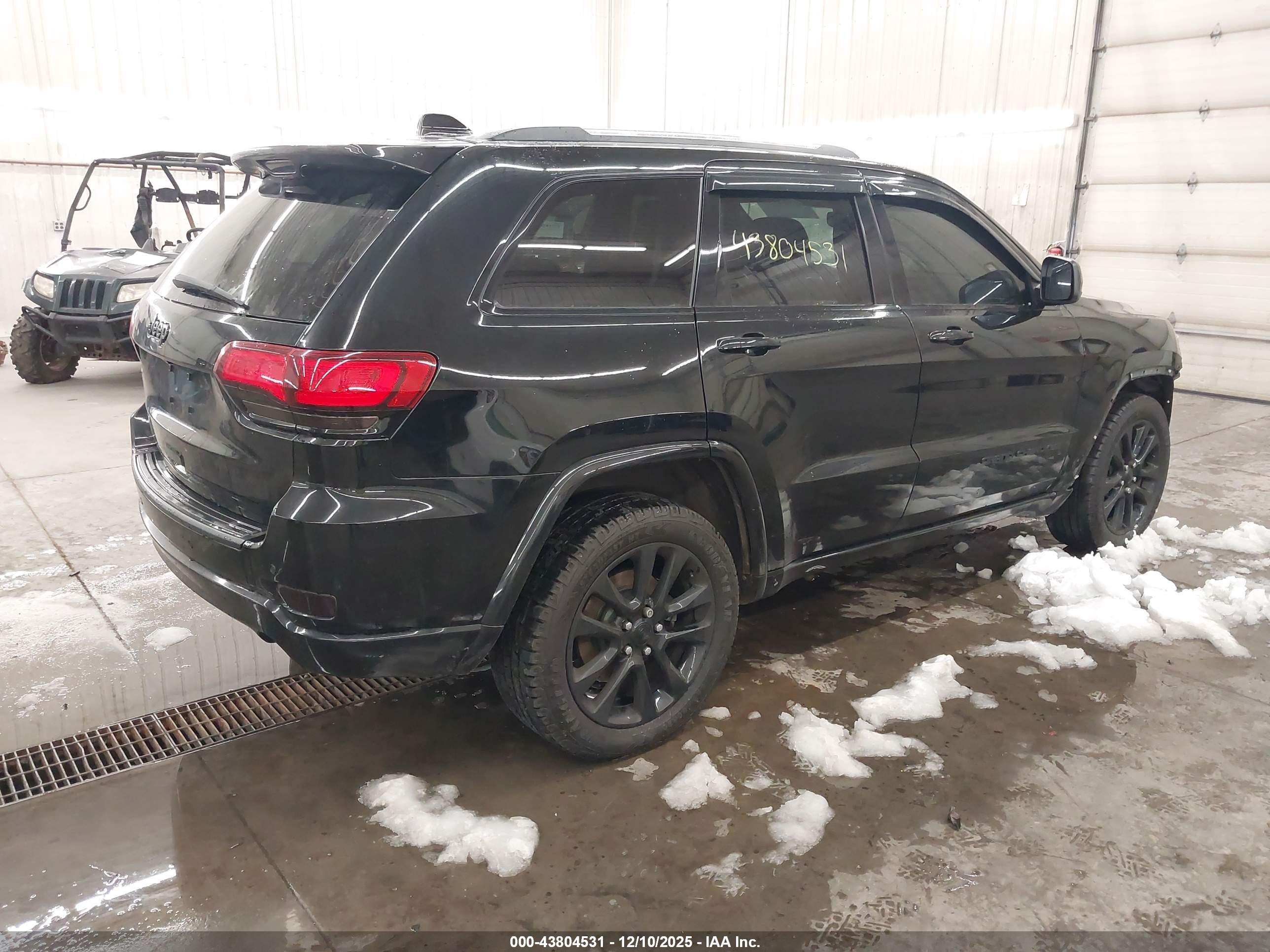 JEEP GRAND image 4