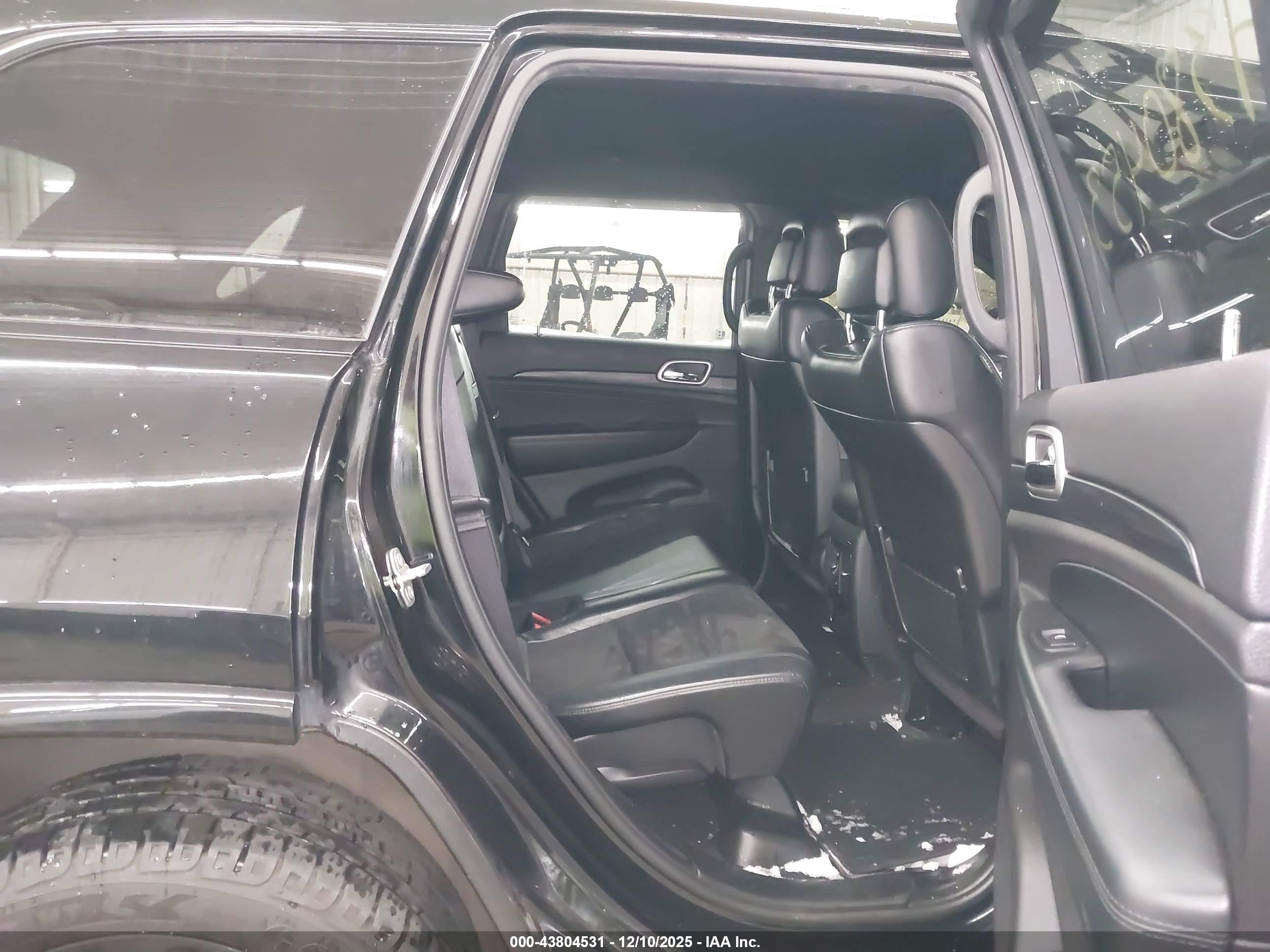 JEEP GRAND image 8