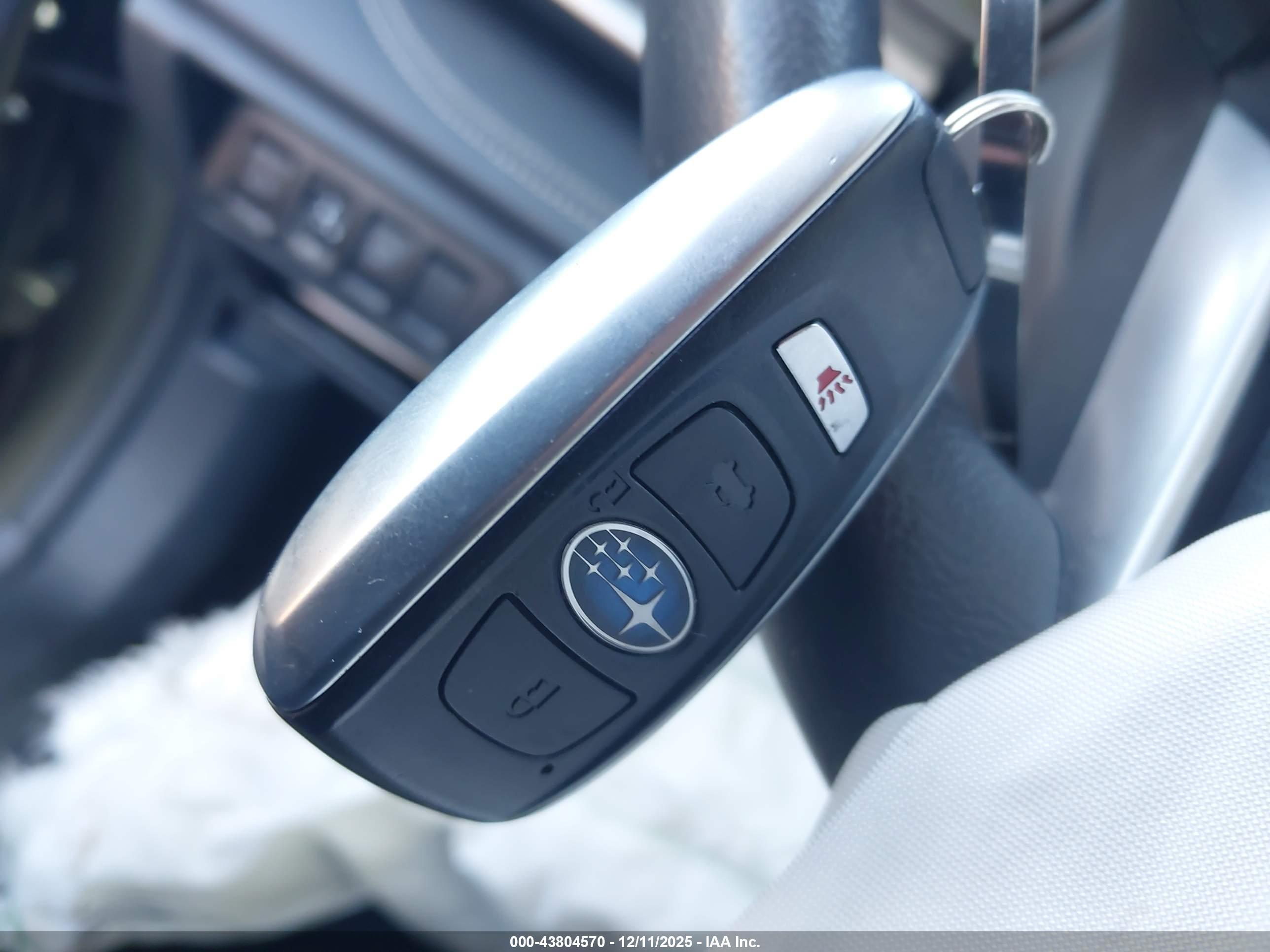 SUBARU OUTBACK image 11