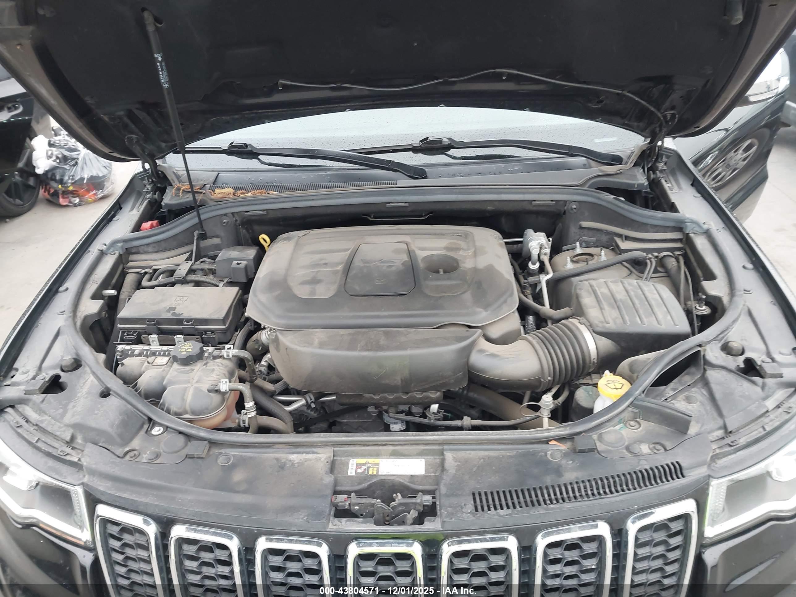JEEP GRAND image 10
