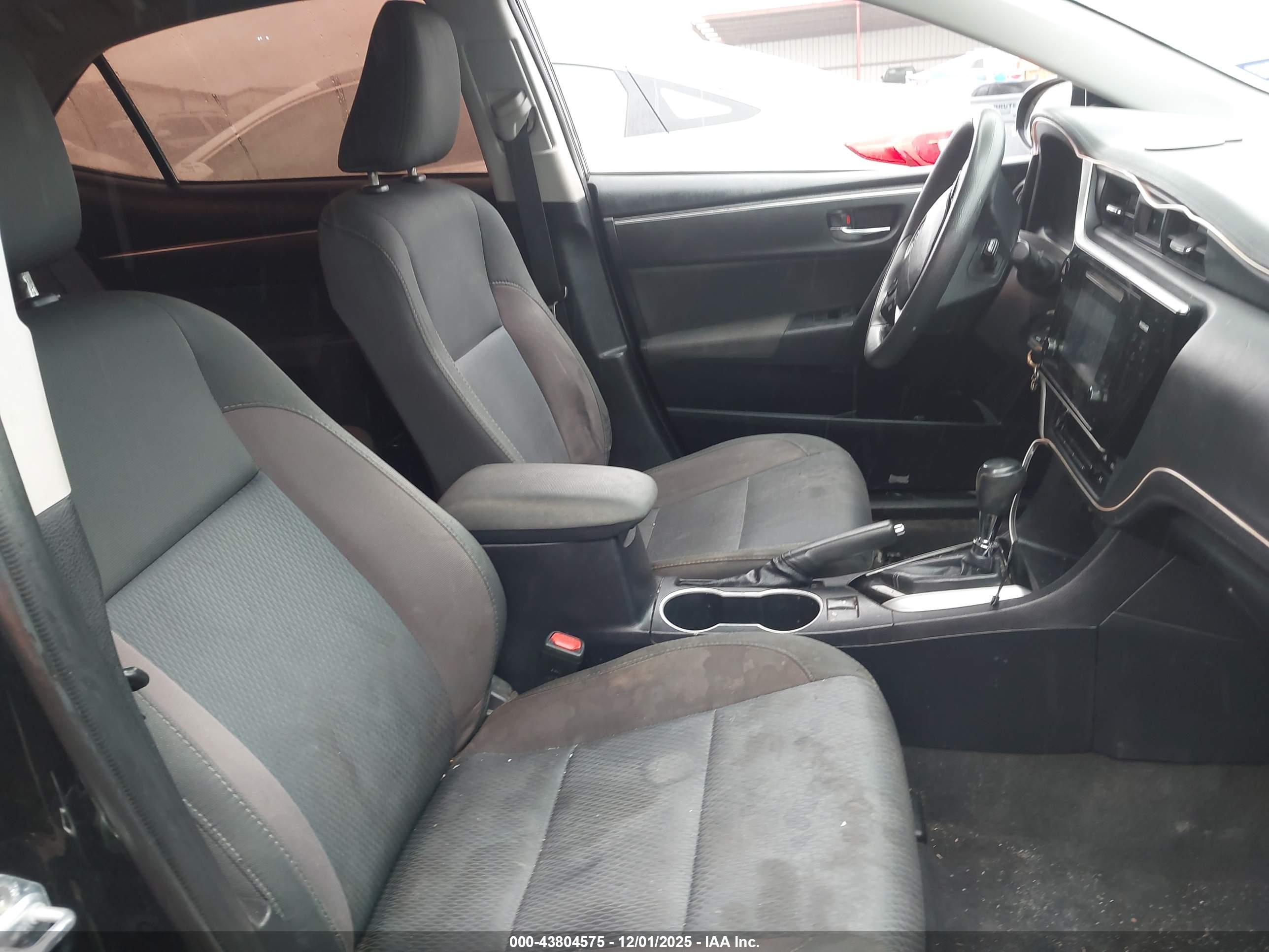 TOYOTA COROLLA image 5
