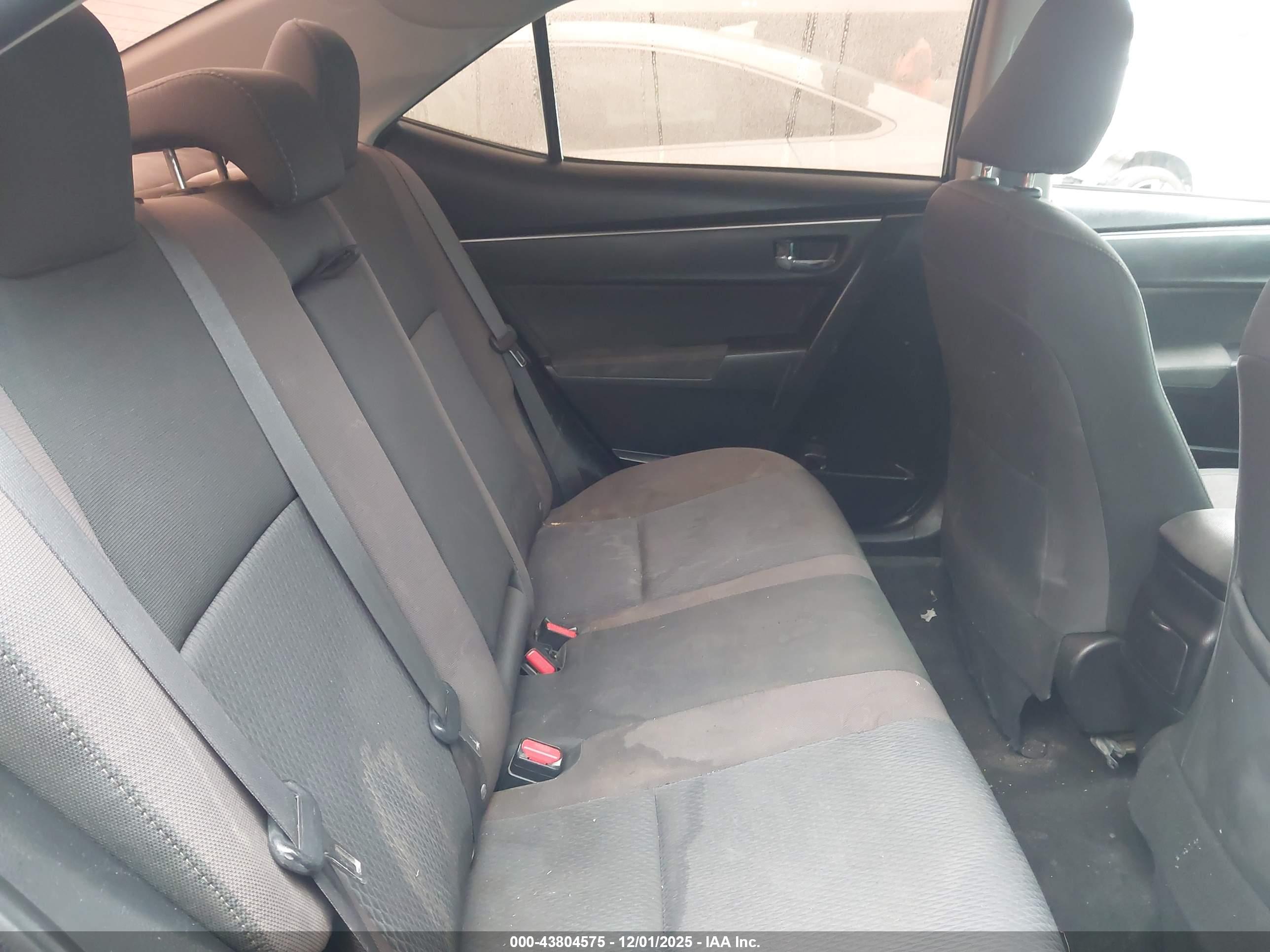 TOYOTA COROLLA image 8