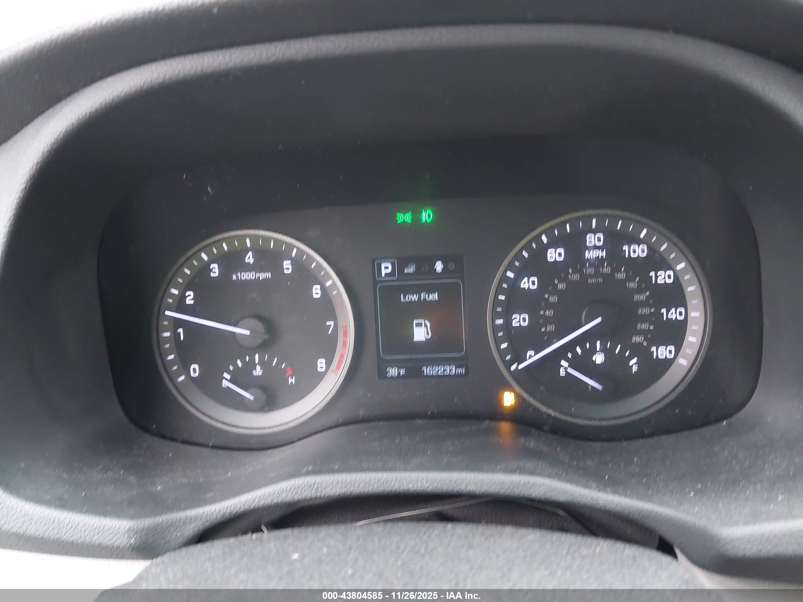 HYUNDAI TUCSON image 7