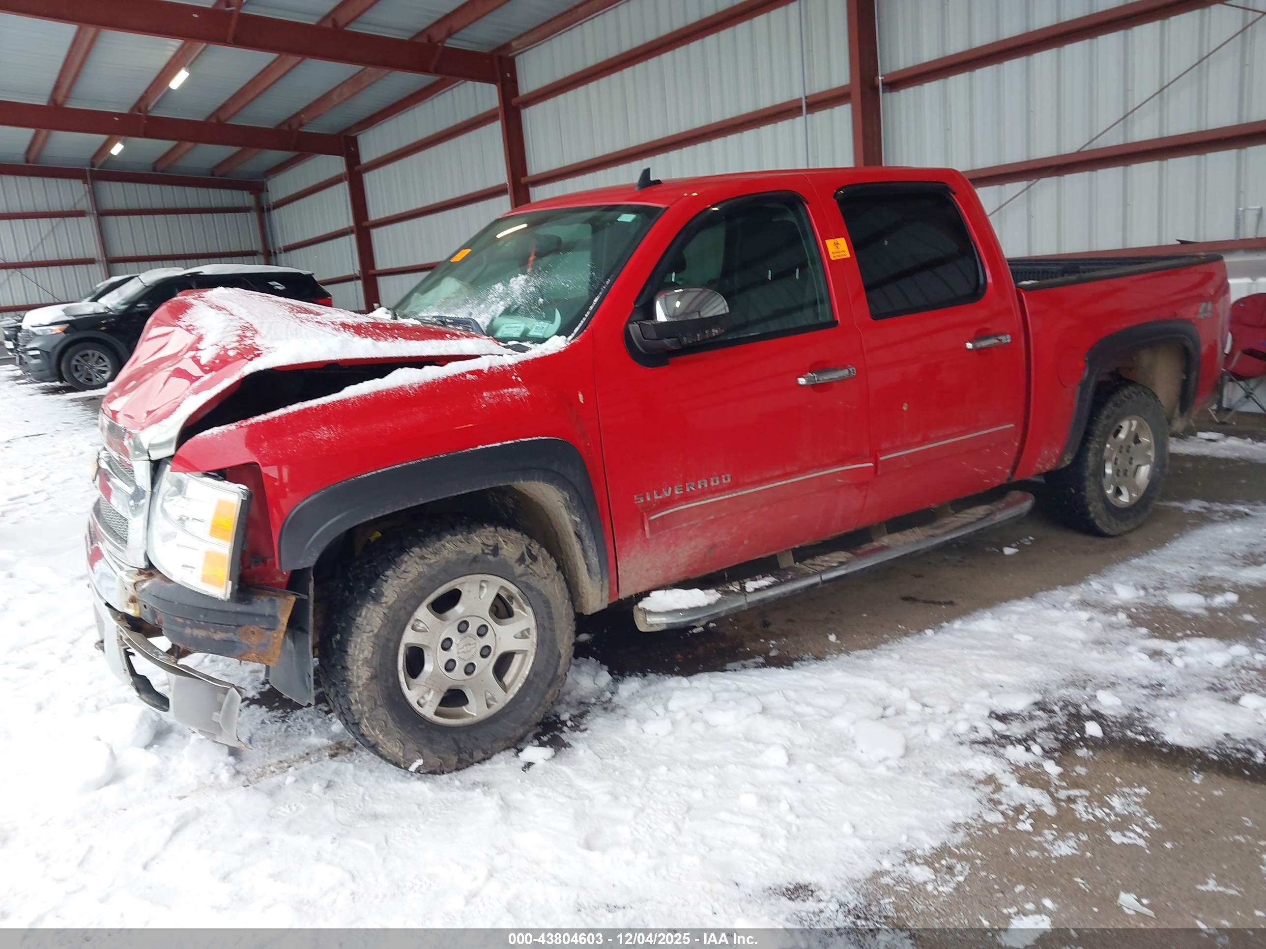 CHEVROLET SILVERADO image 2