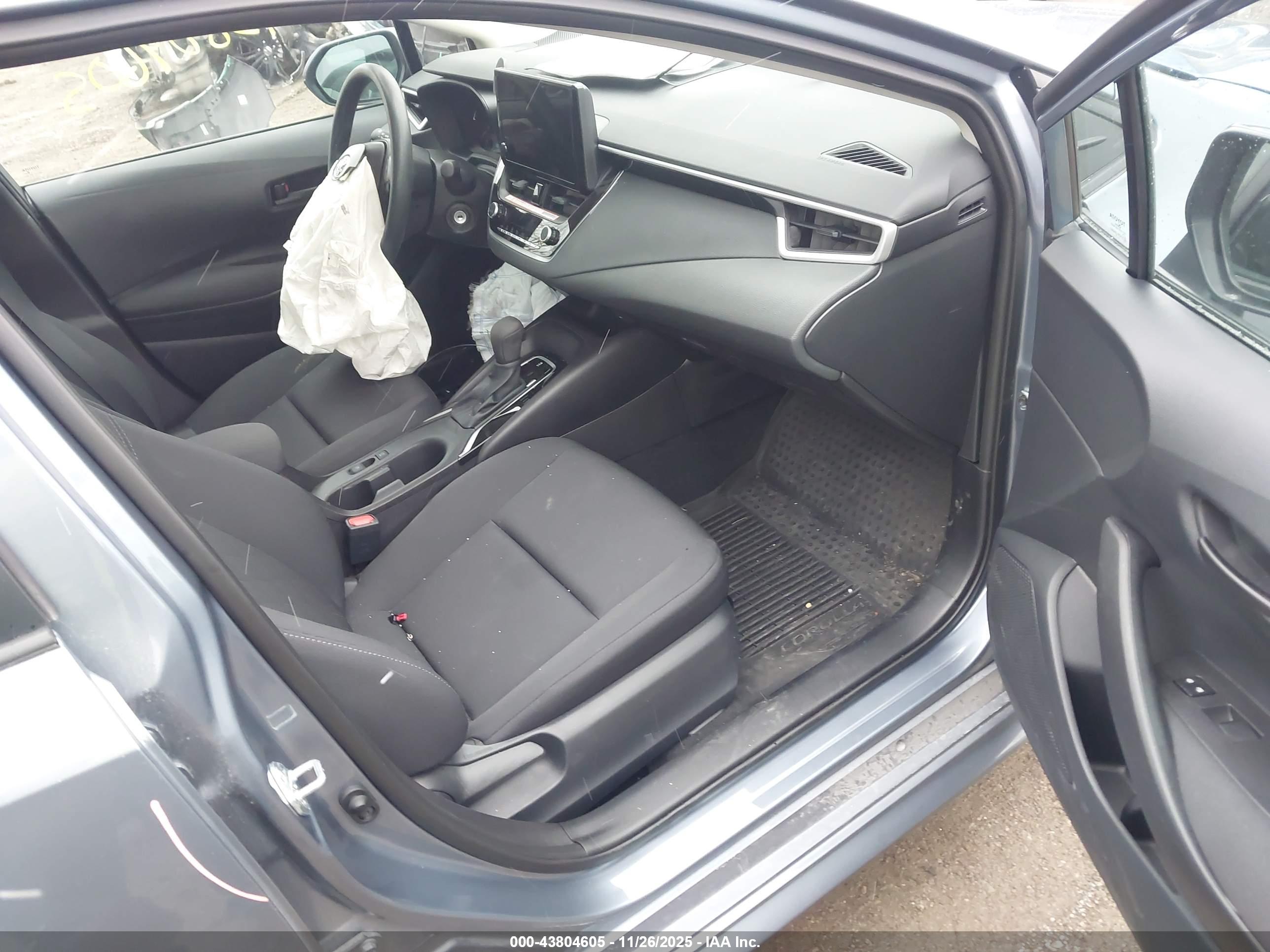 TOYOTA COROLLA image 5