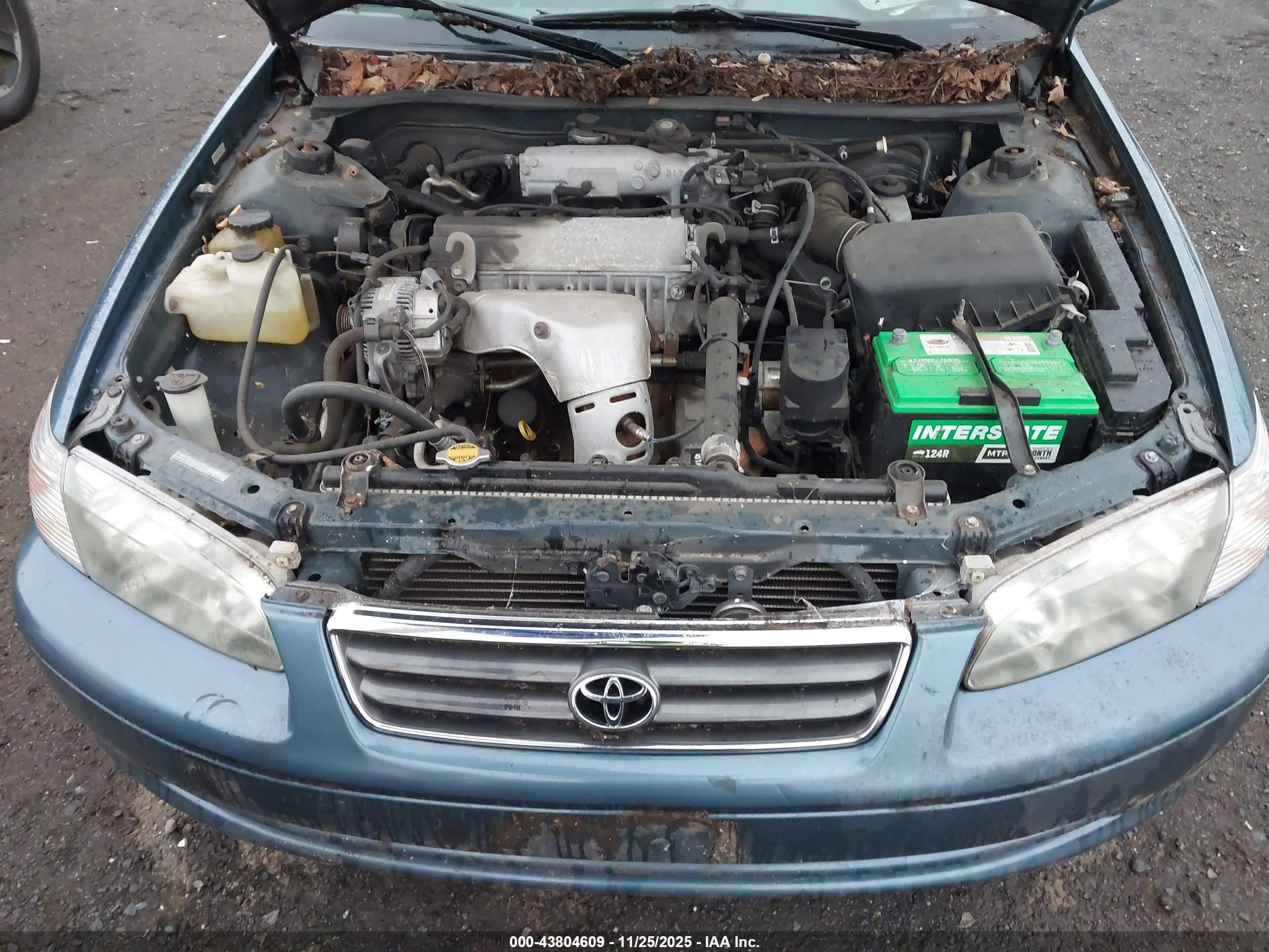 TOYOTA CAMRY image 6