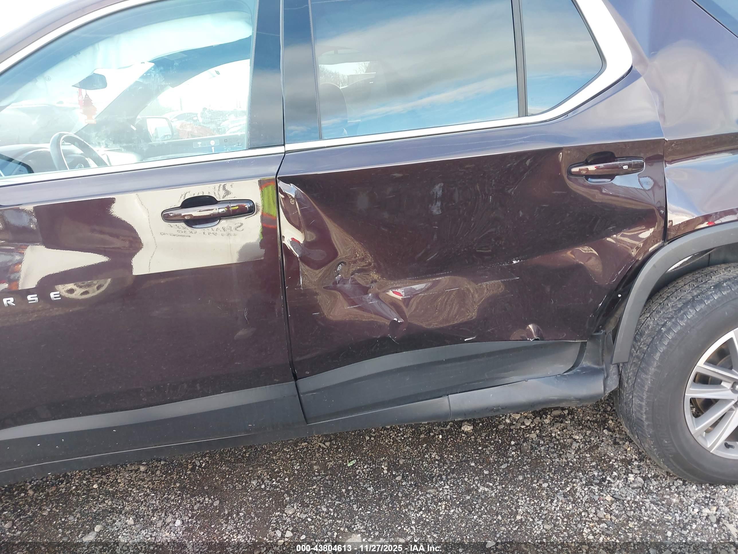 CHEVROLET TRAVERSE image 6