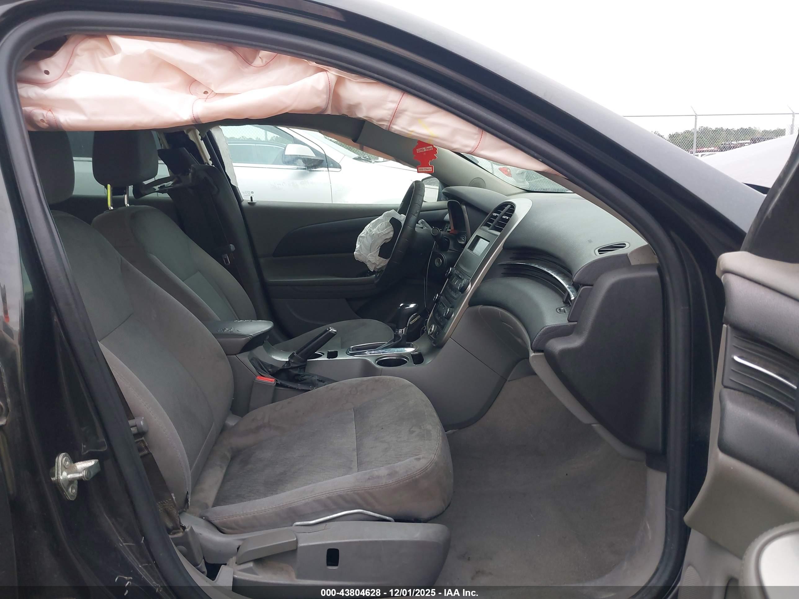 CHEVROLET MALIBU image 5
