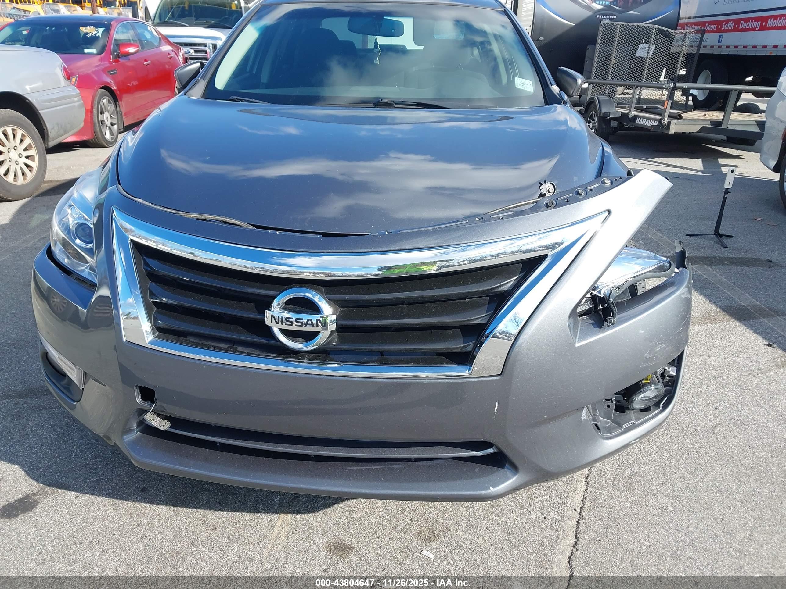 NISSAN ALTIMA image 6