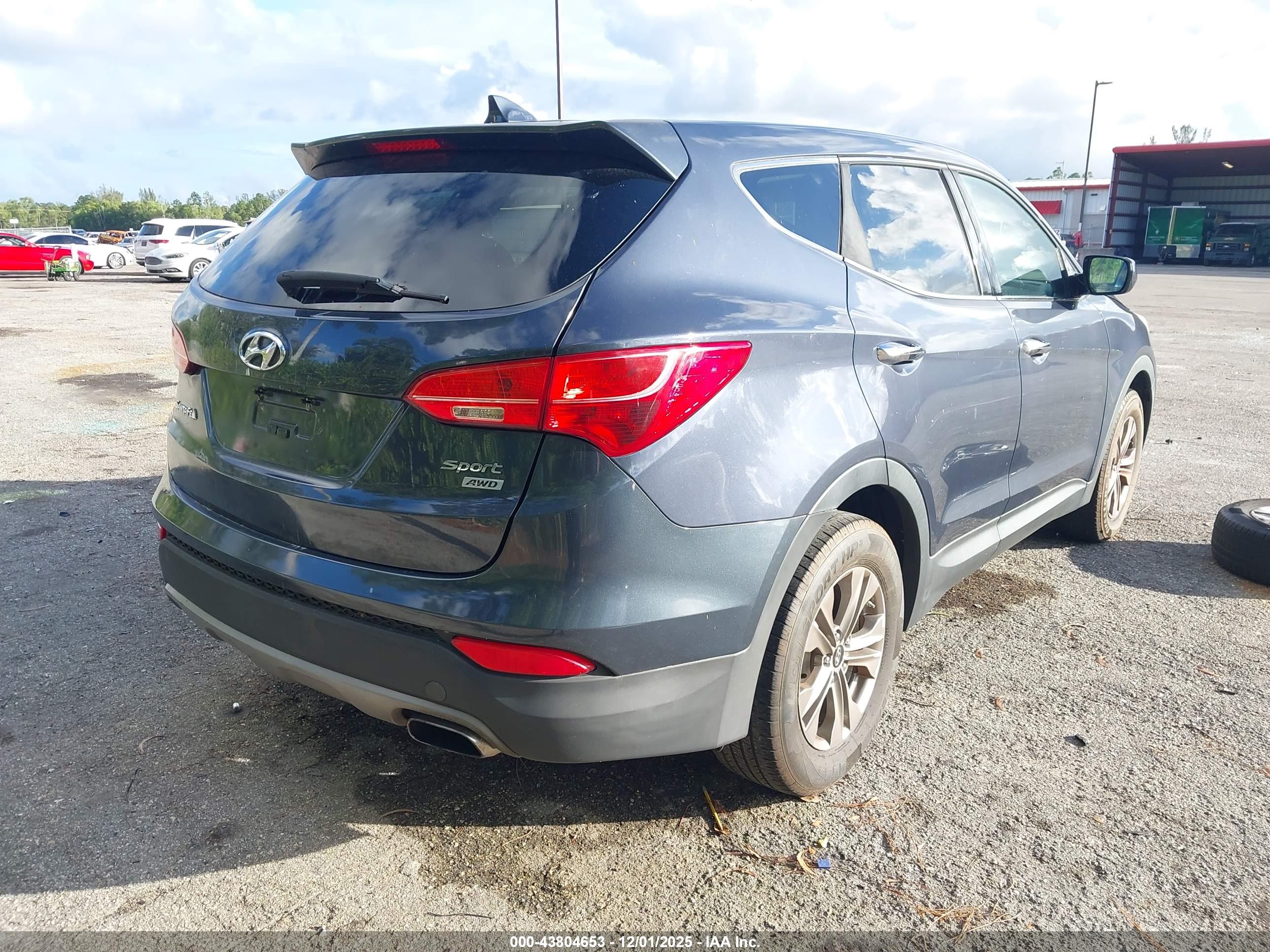 HYUNDAI SANTA image 4