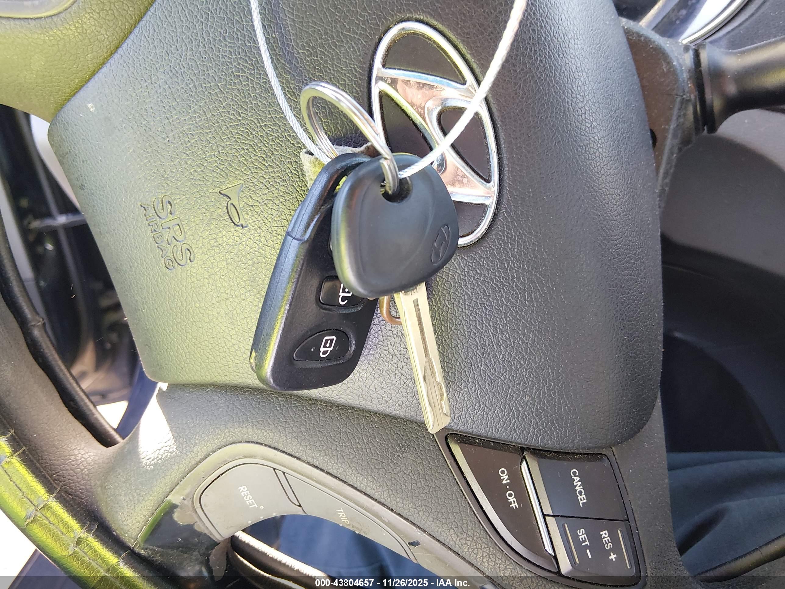 HYUNDAI SONATA image 11