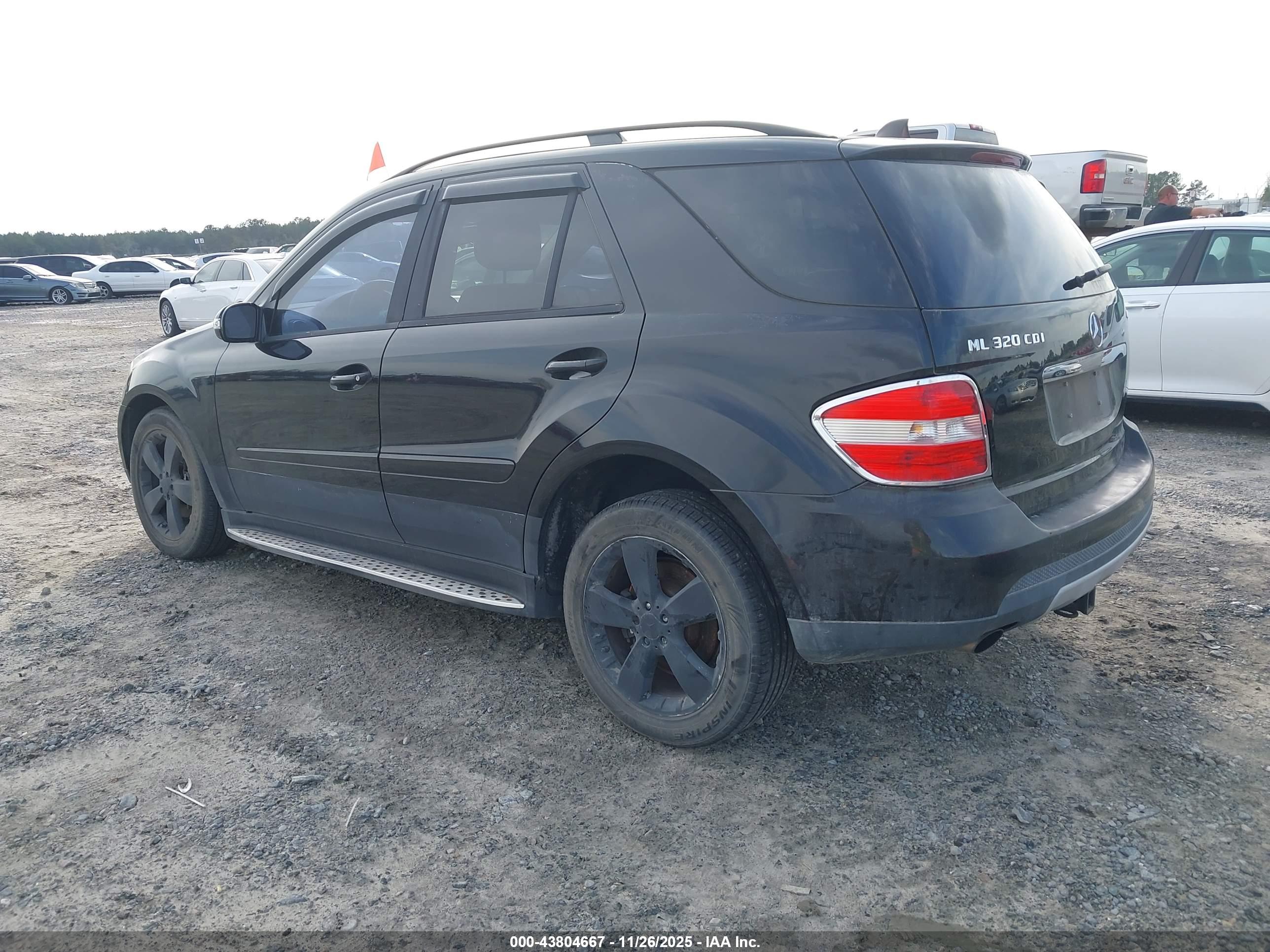 MERCEDES-BENZ ML image 3