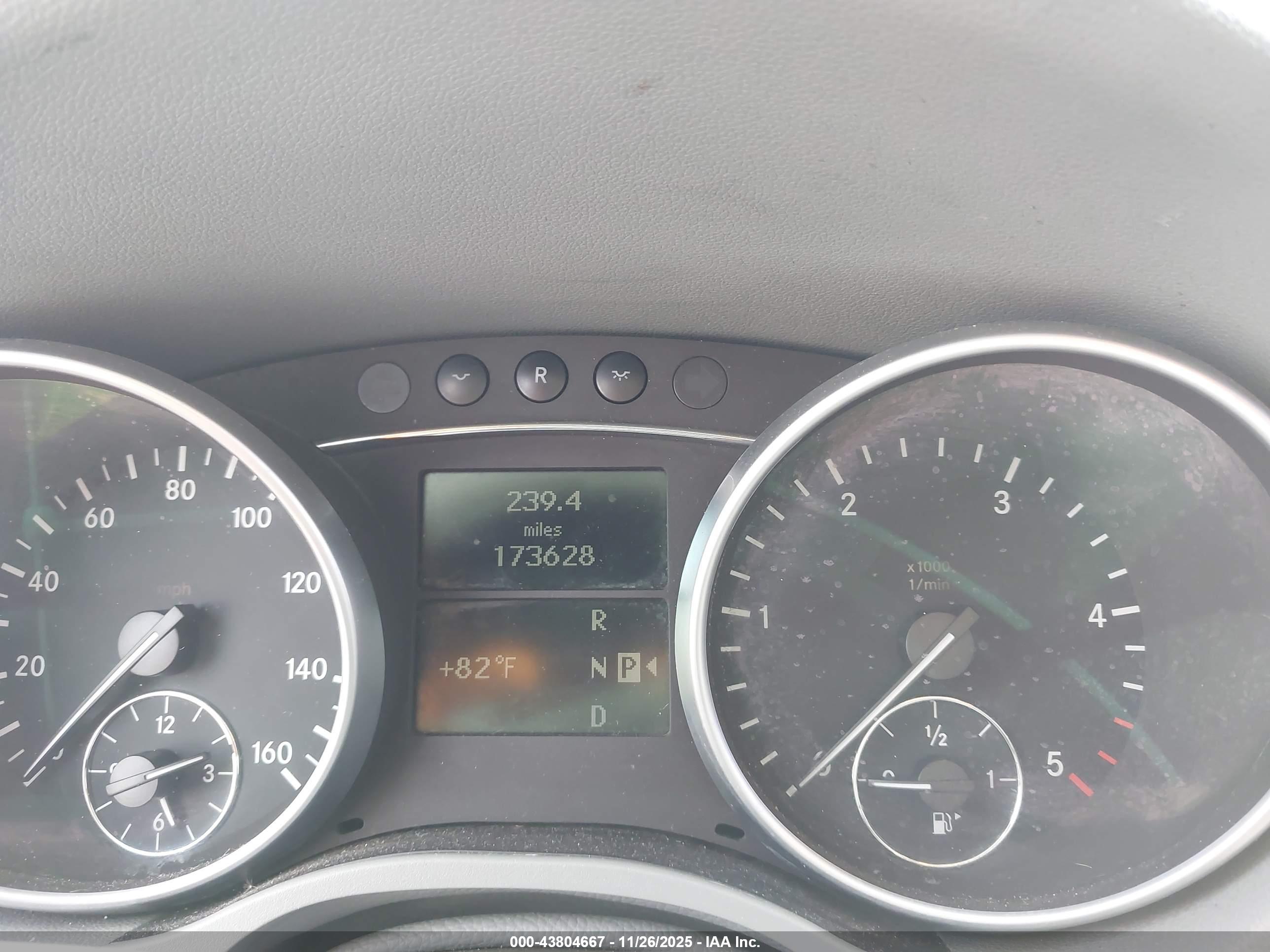 MERCEDES-BENZ ML image 7