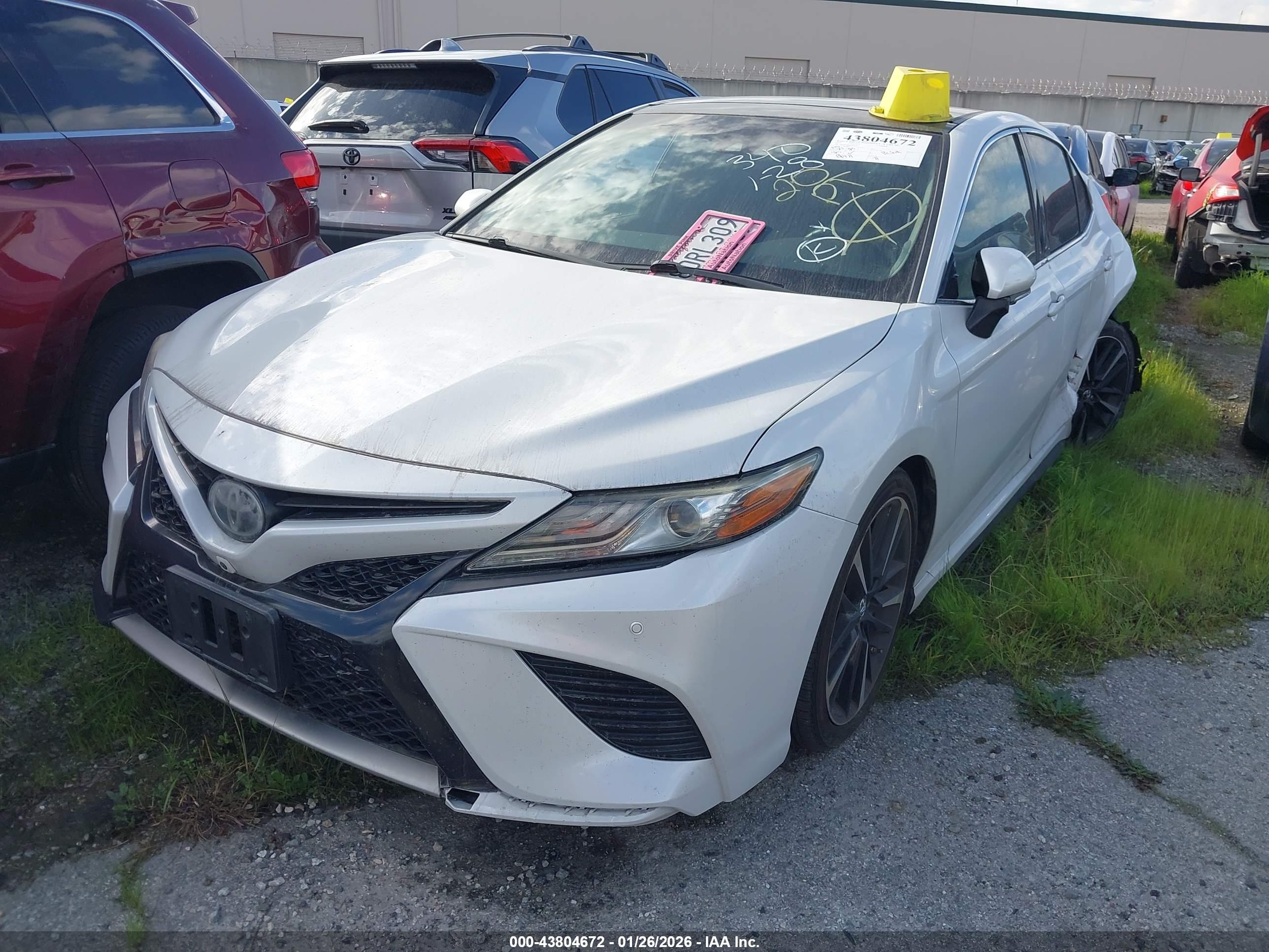 TOYOTA CAMRY image 2