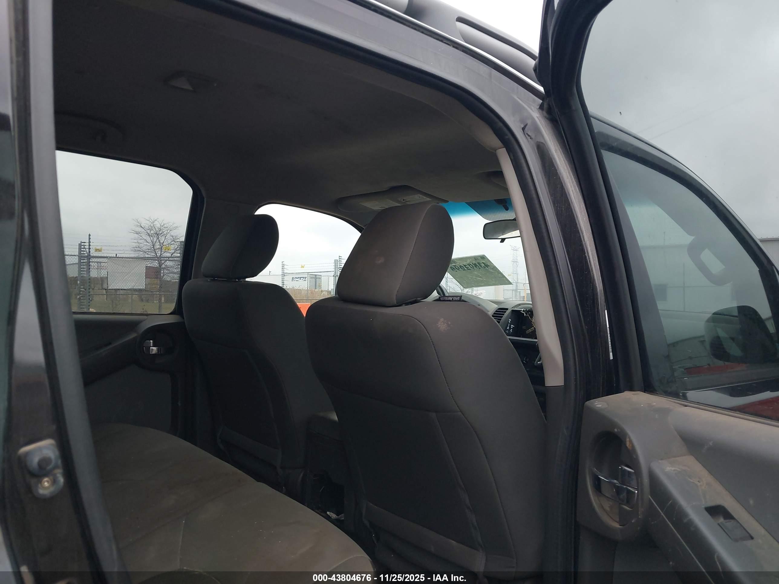 NISSAN XTERRA image 8