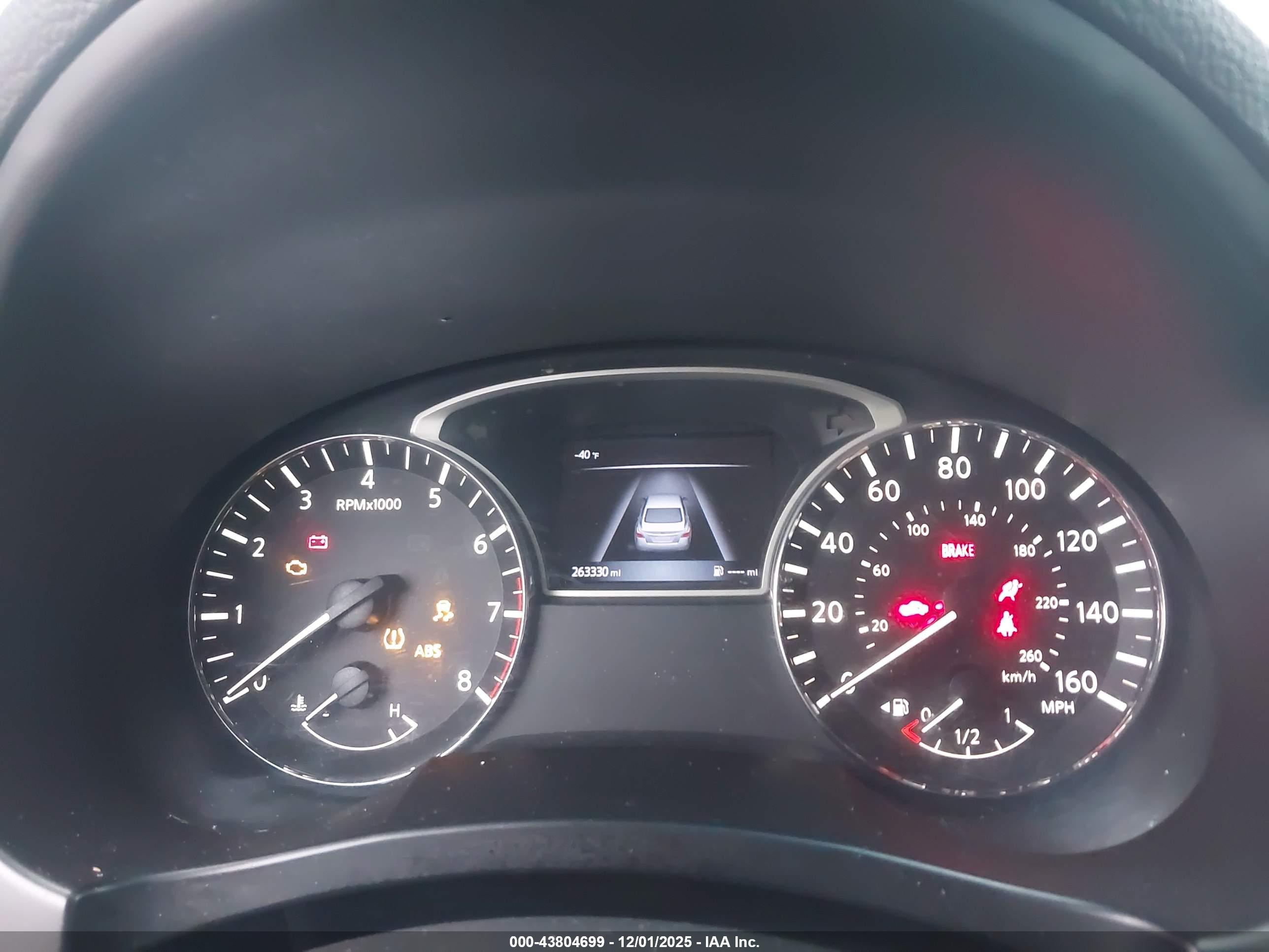 NISSAN ALTIMA image 7