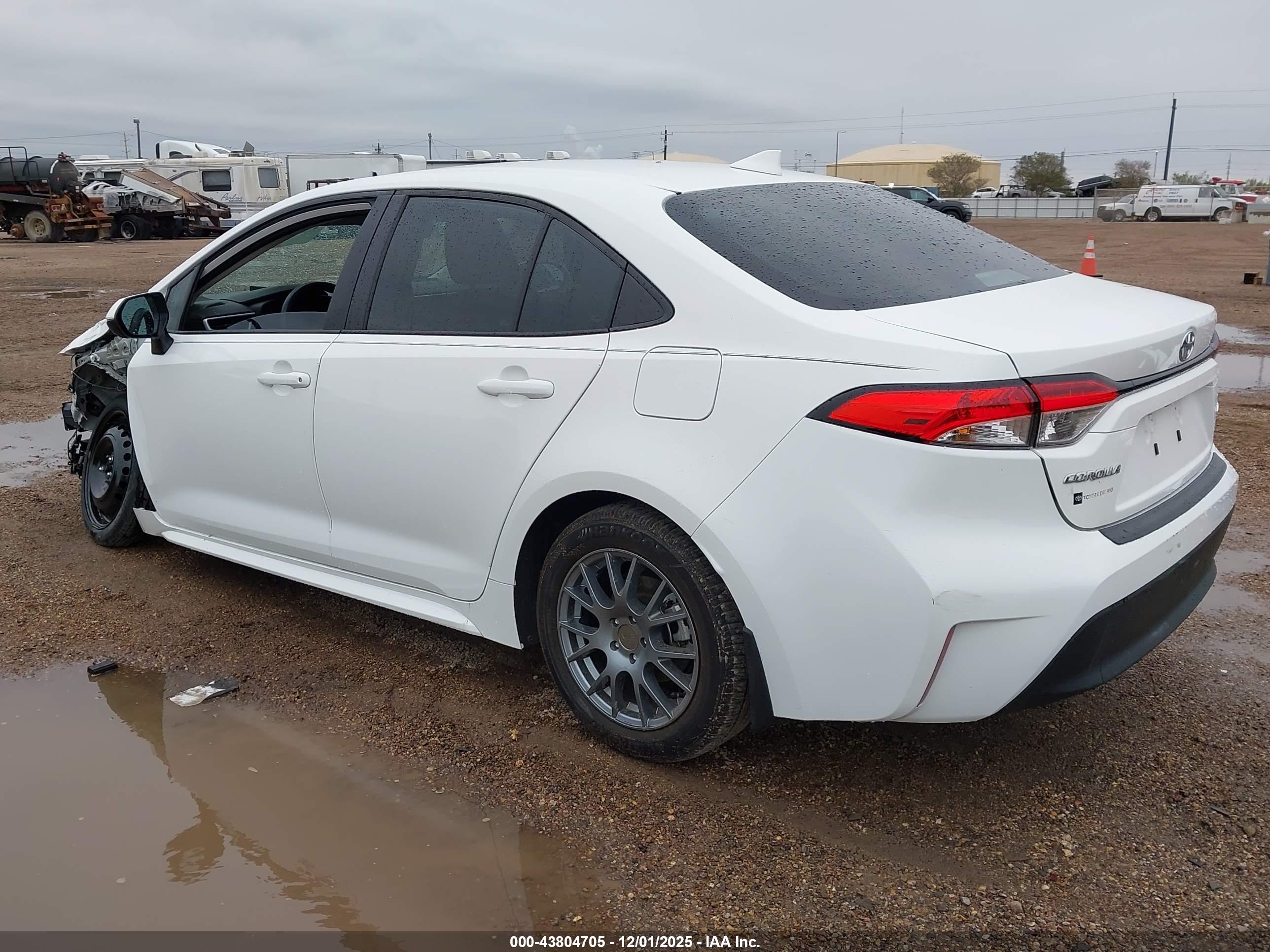 TOYOTA COROLLA image 3