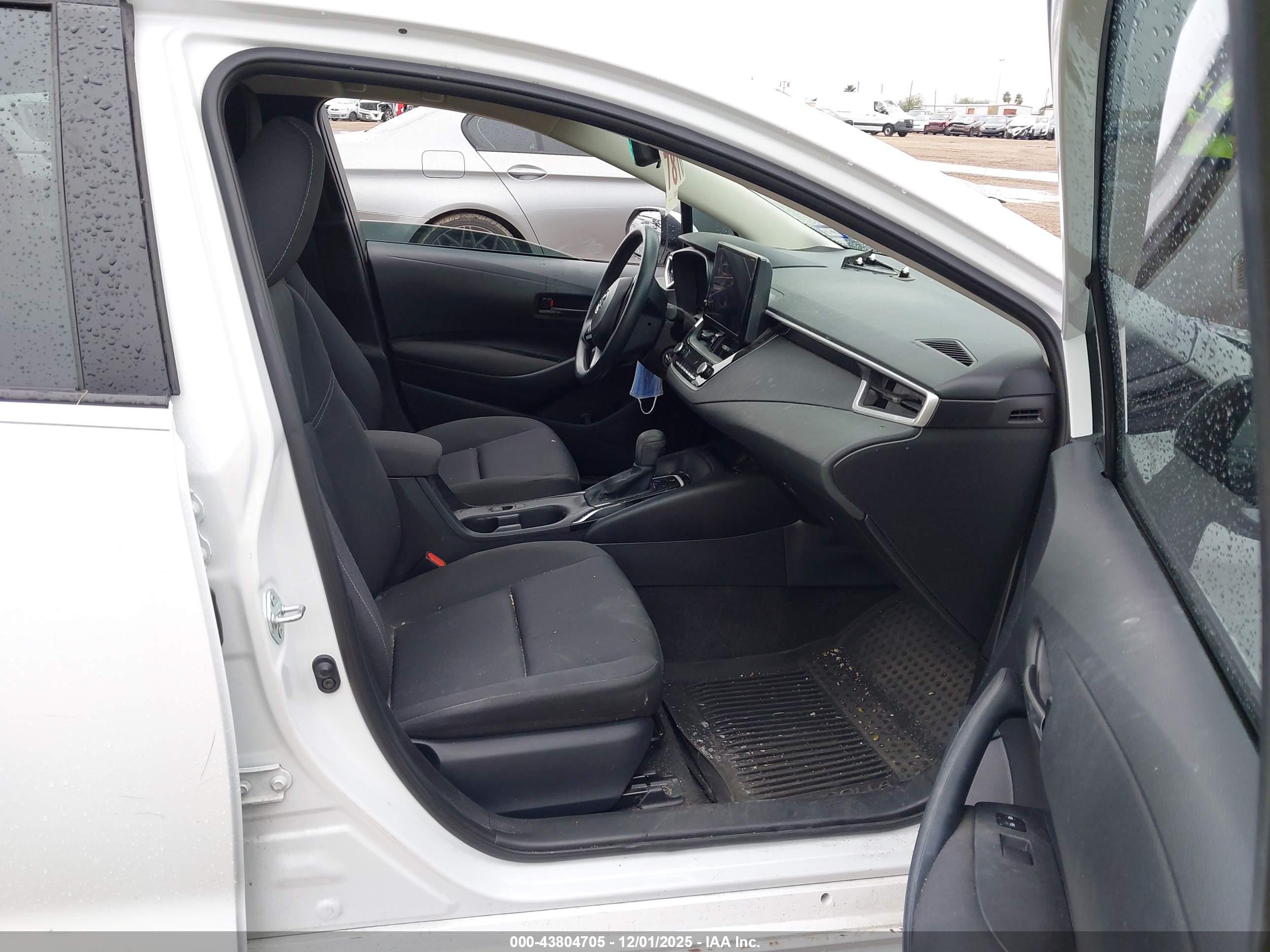 TOYOTA COROLLA image 5
