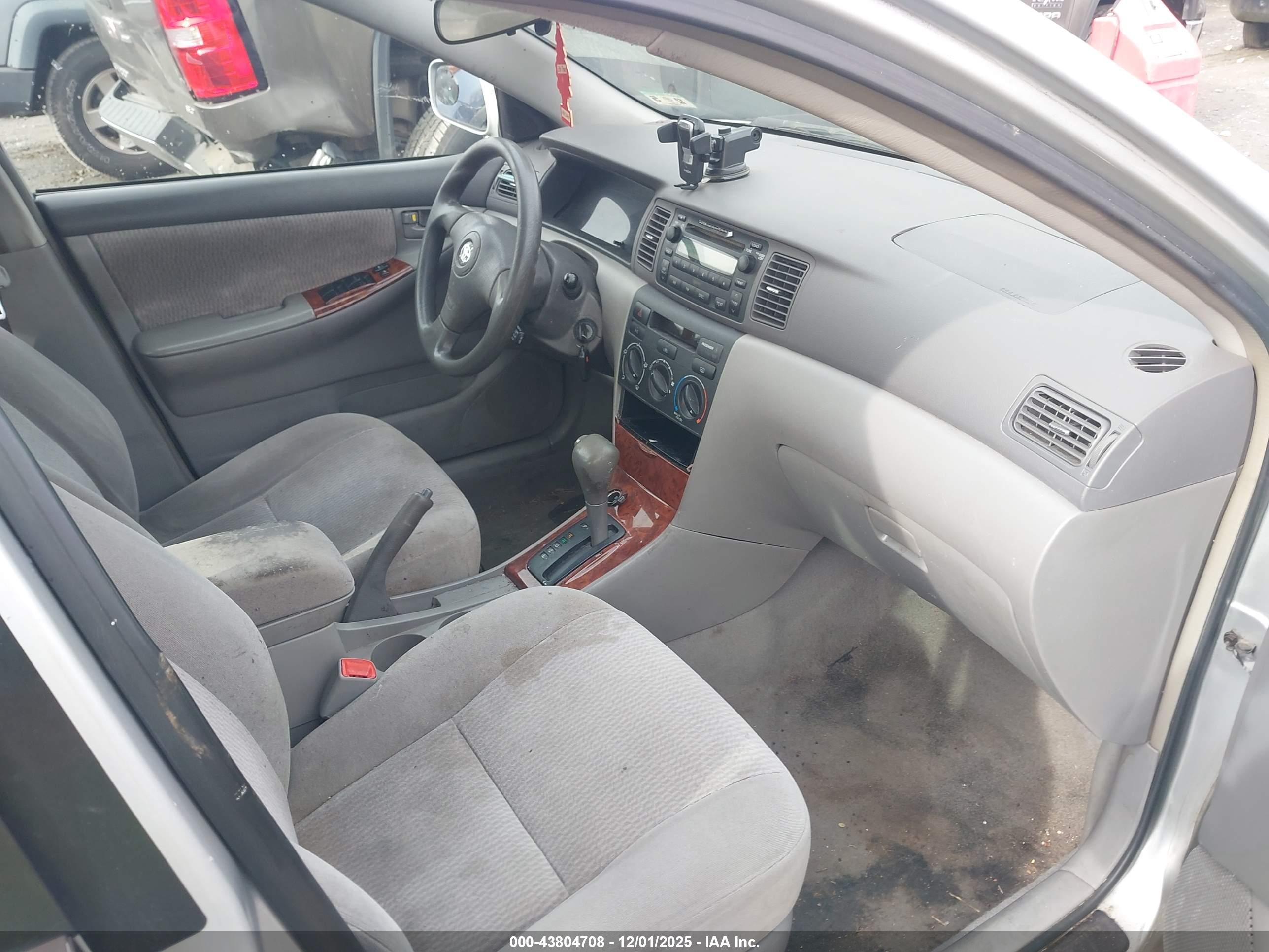 TOYOTA COROLLA image 5