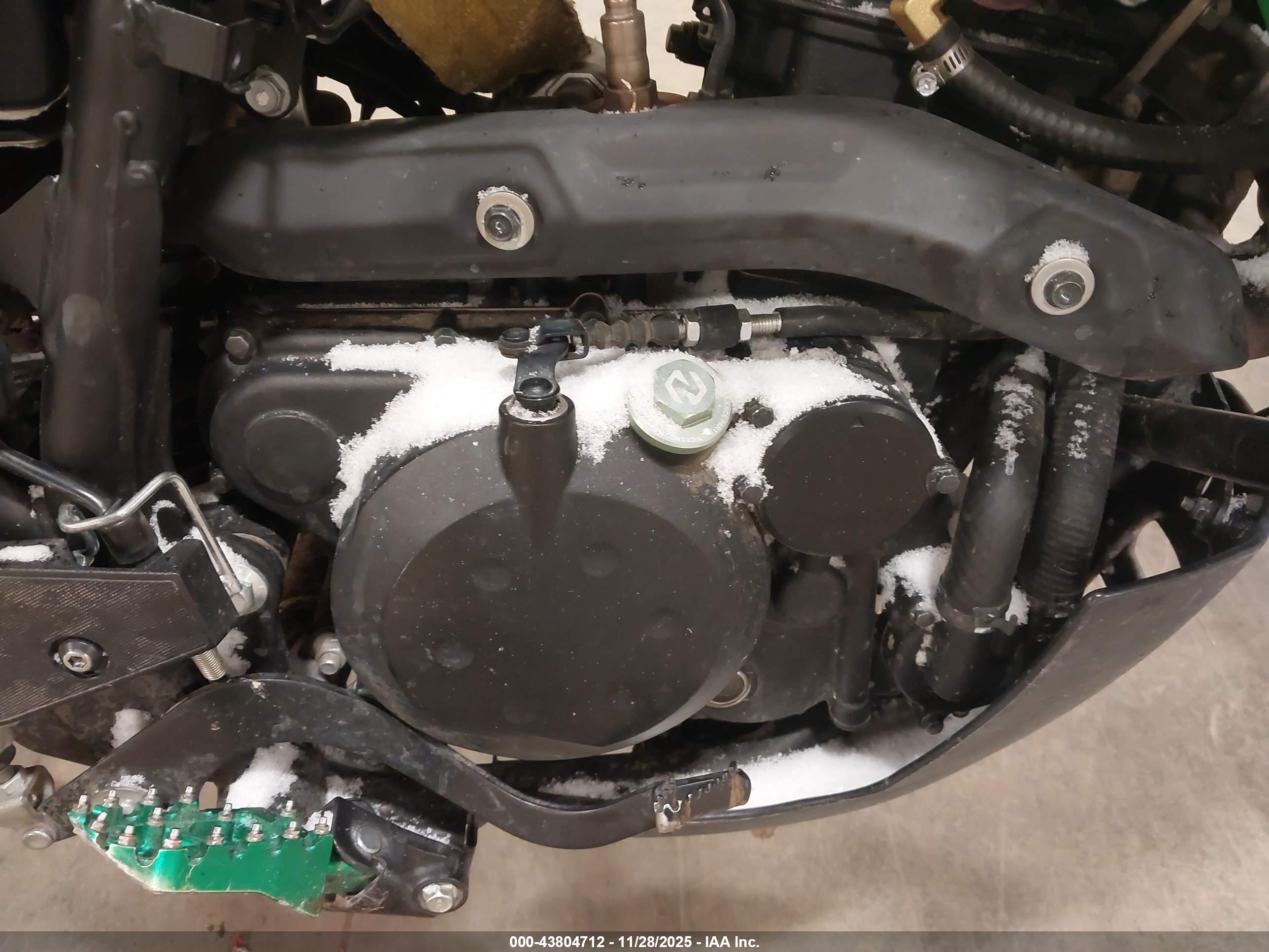 KAWASAKI KL650 image 8