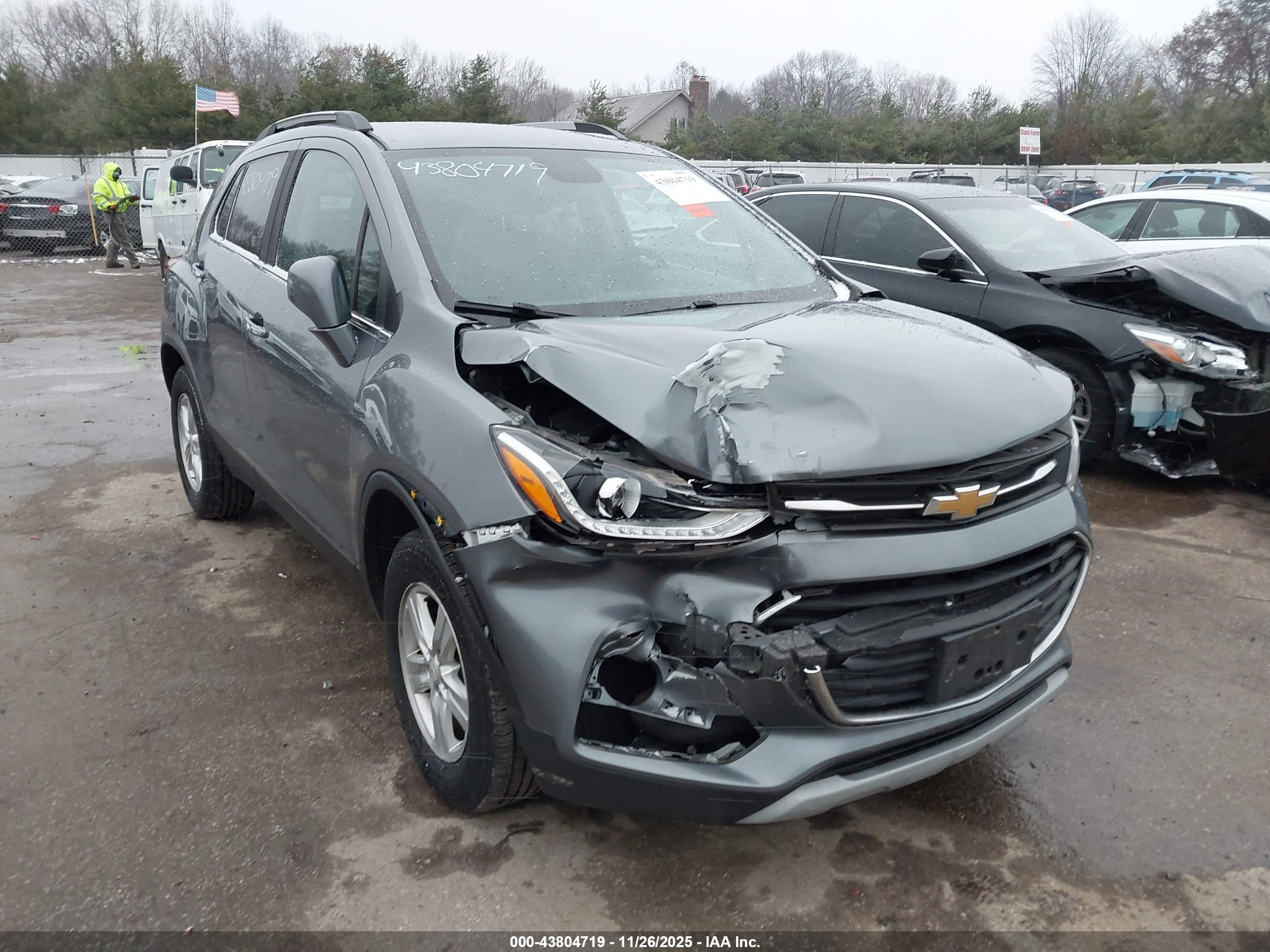CHEVROLET TRAX image 6