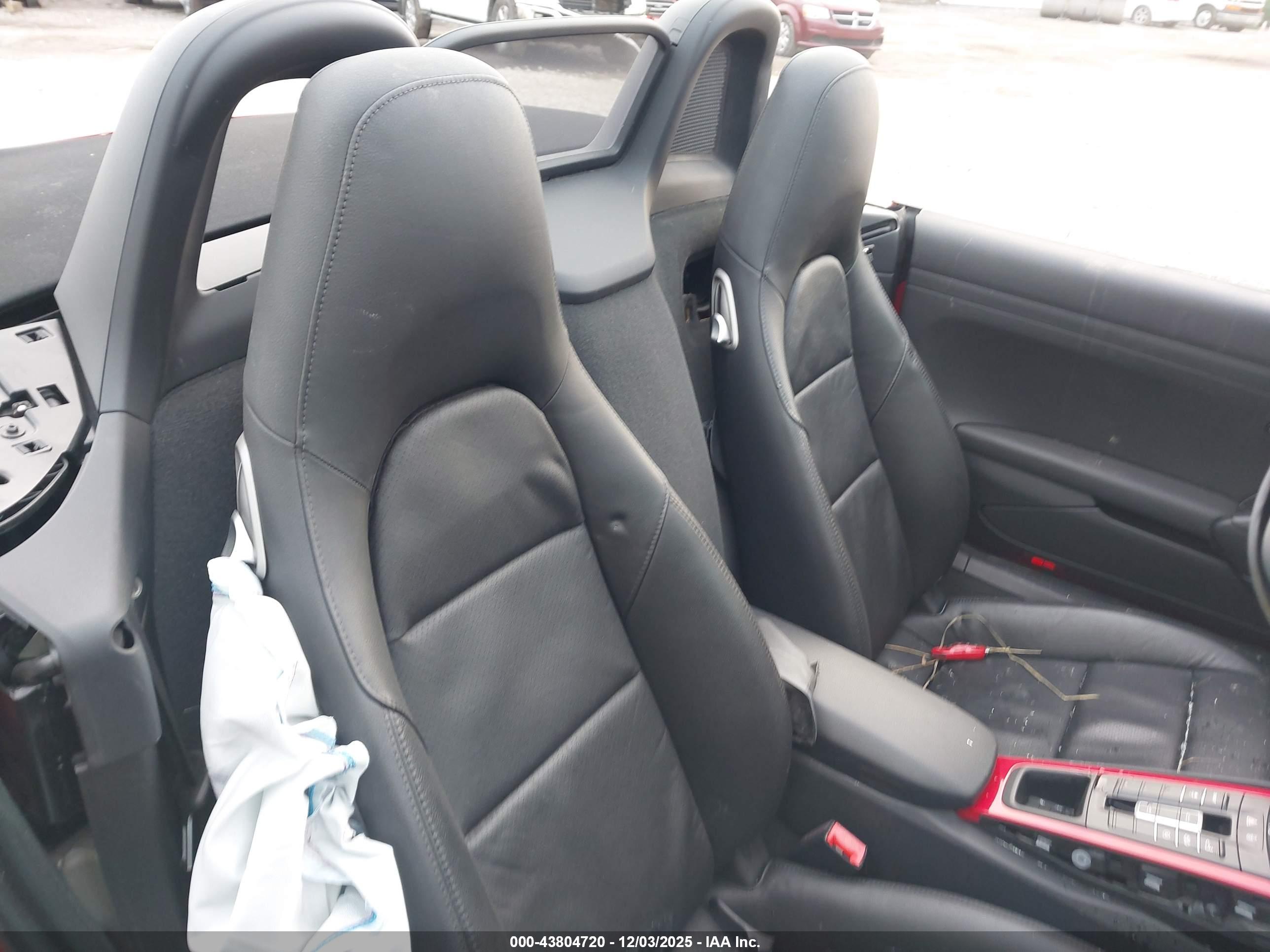 PORSCHE 718 image 8