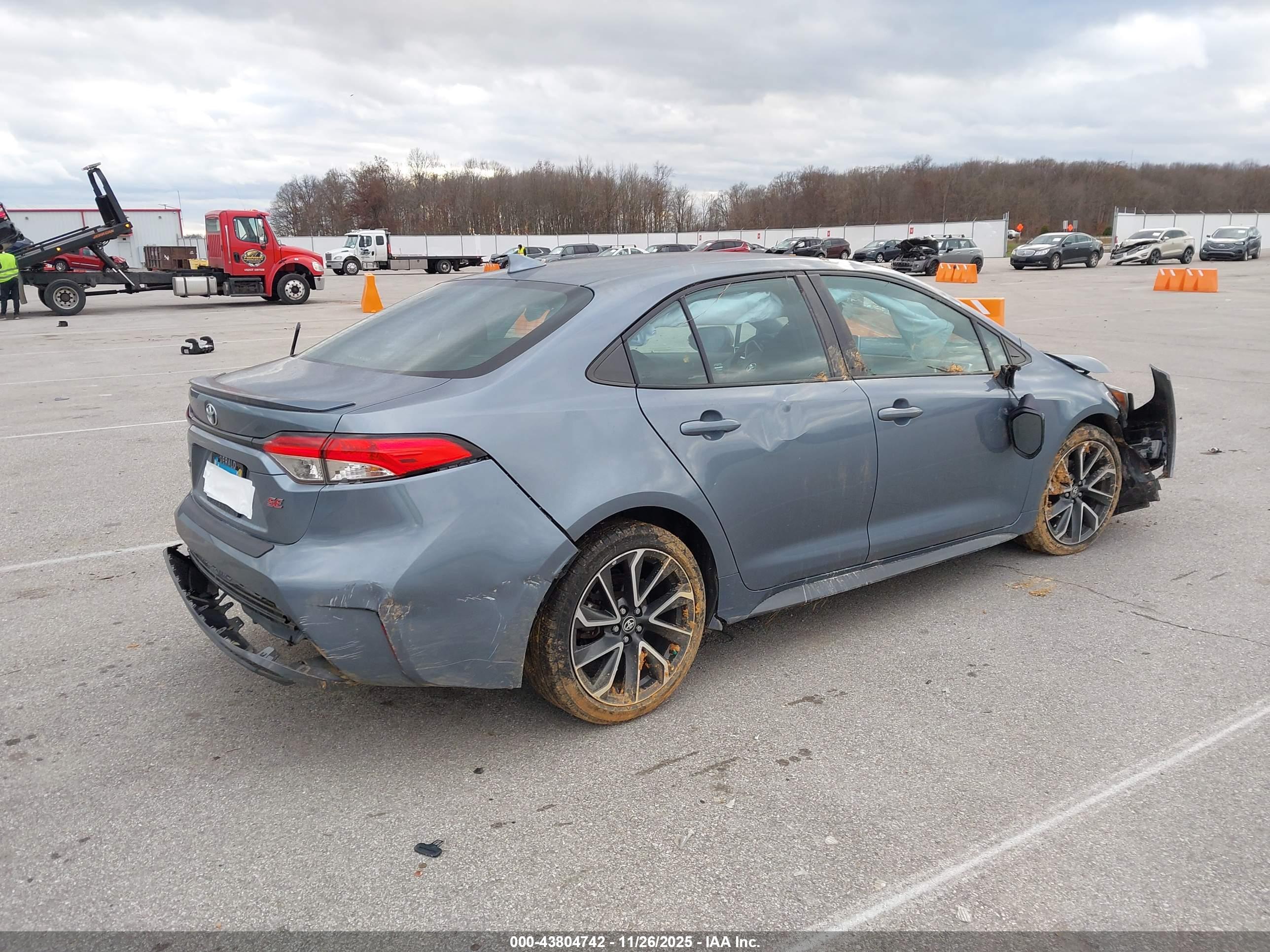 TOYOTA COROLLA image 4