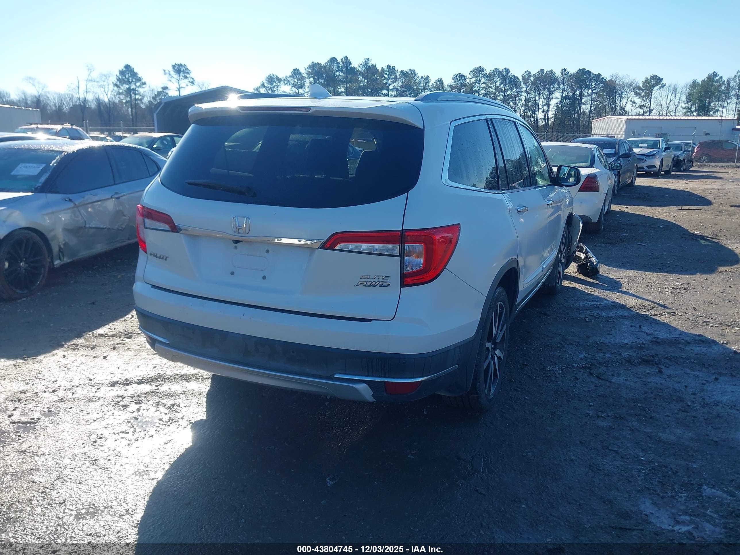 HONDA PILOT image 4