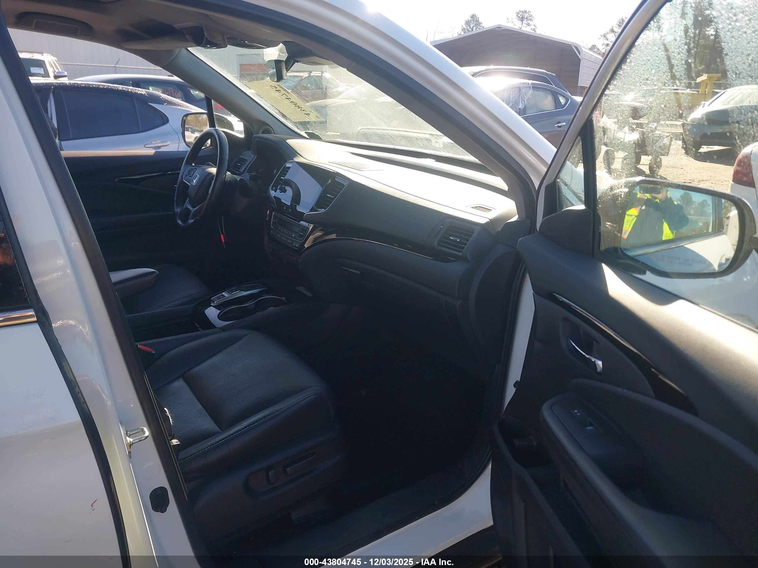 HONDA PILOT image 5