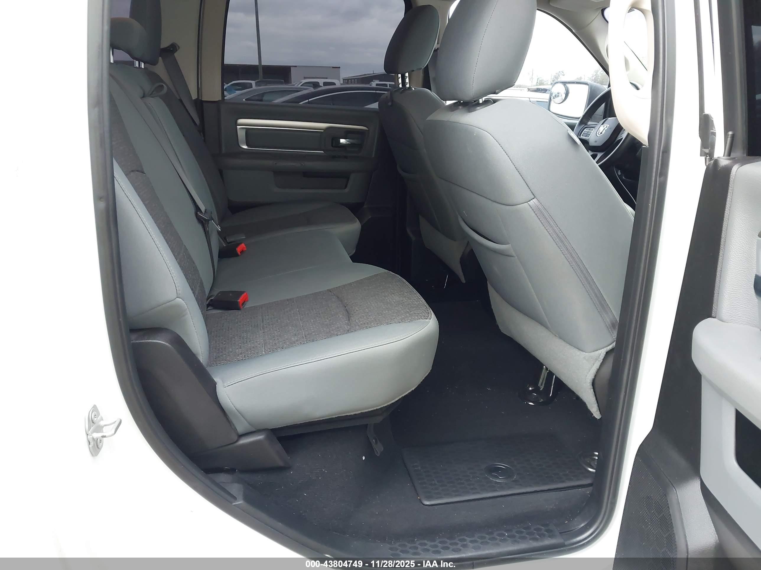 RAM 1500 image 8