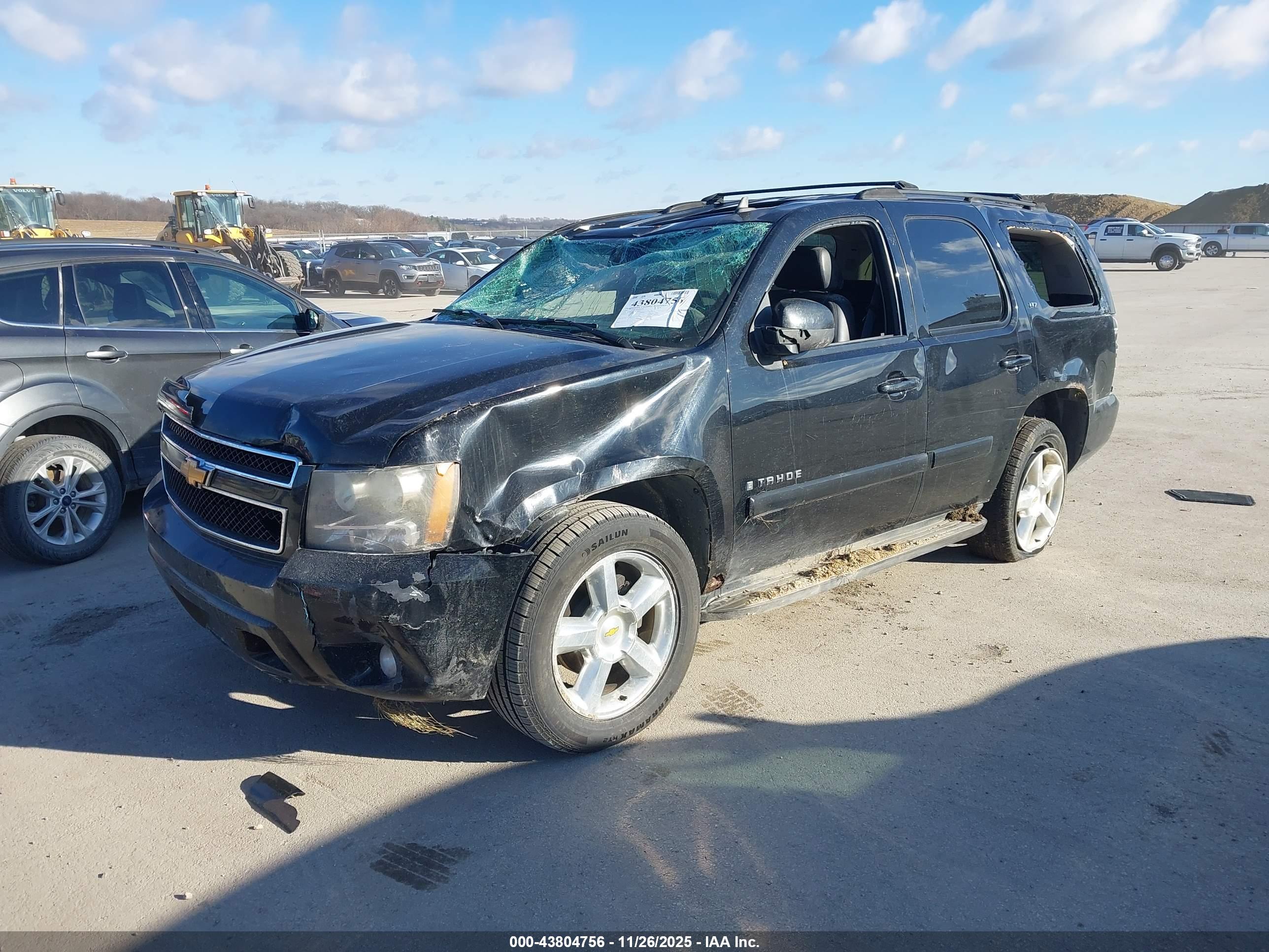 CHEVROLET TAHOE image 2